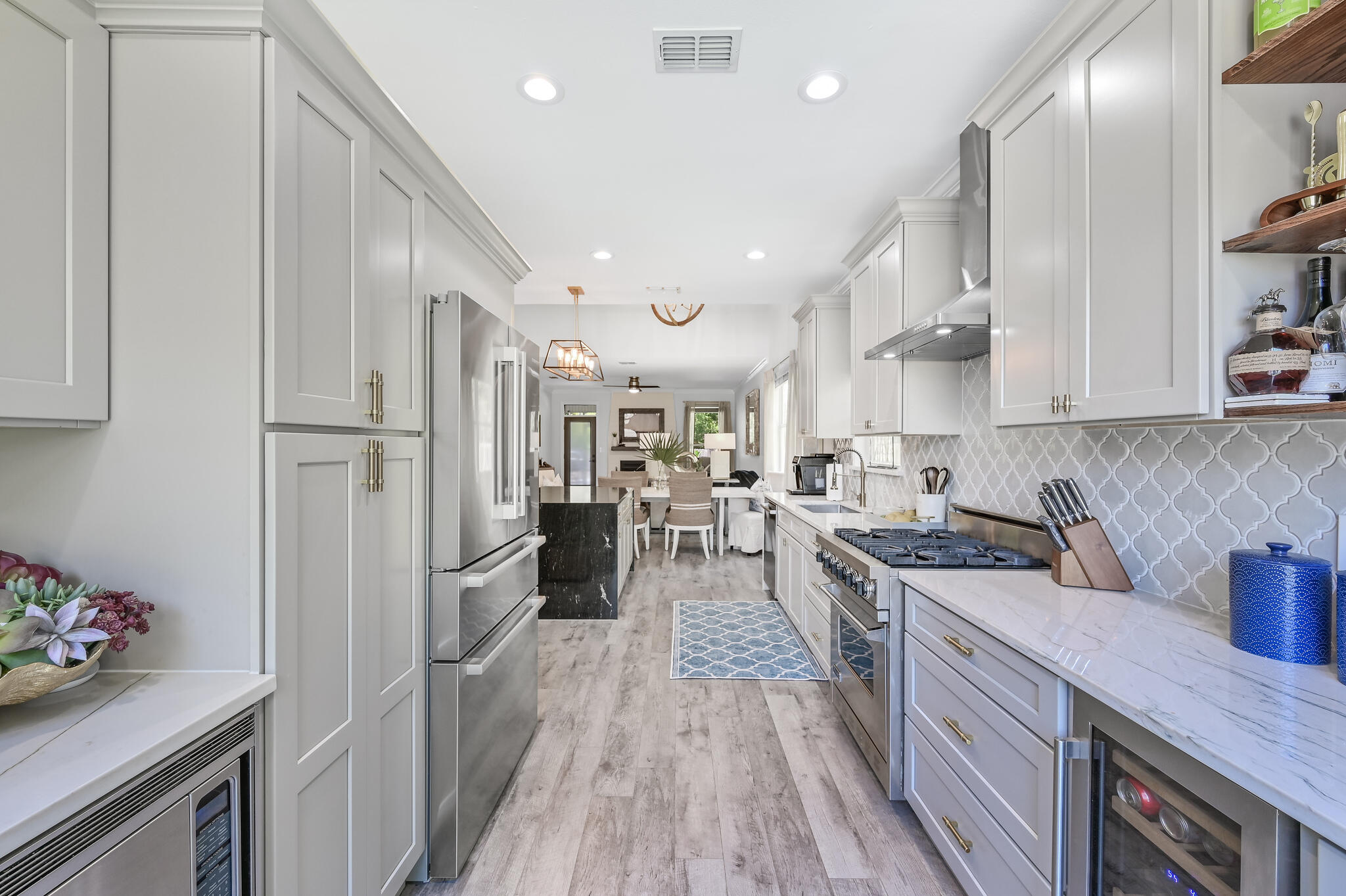 Escada - Residential