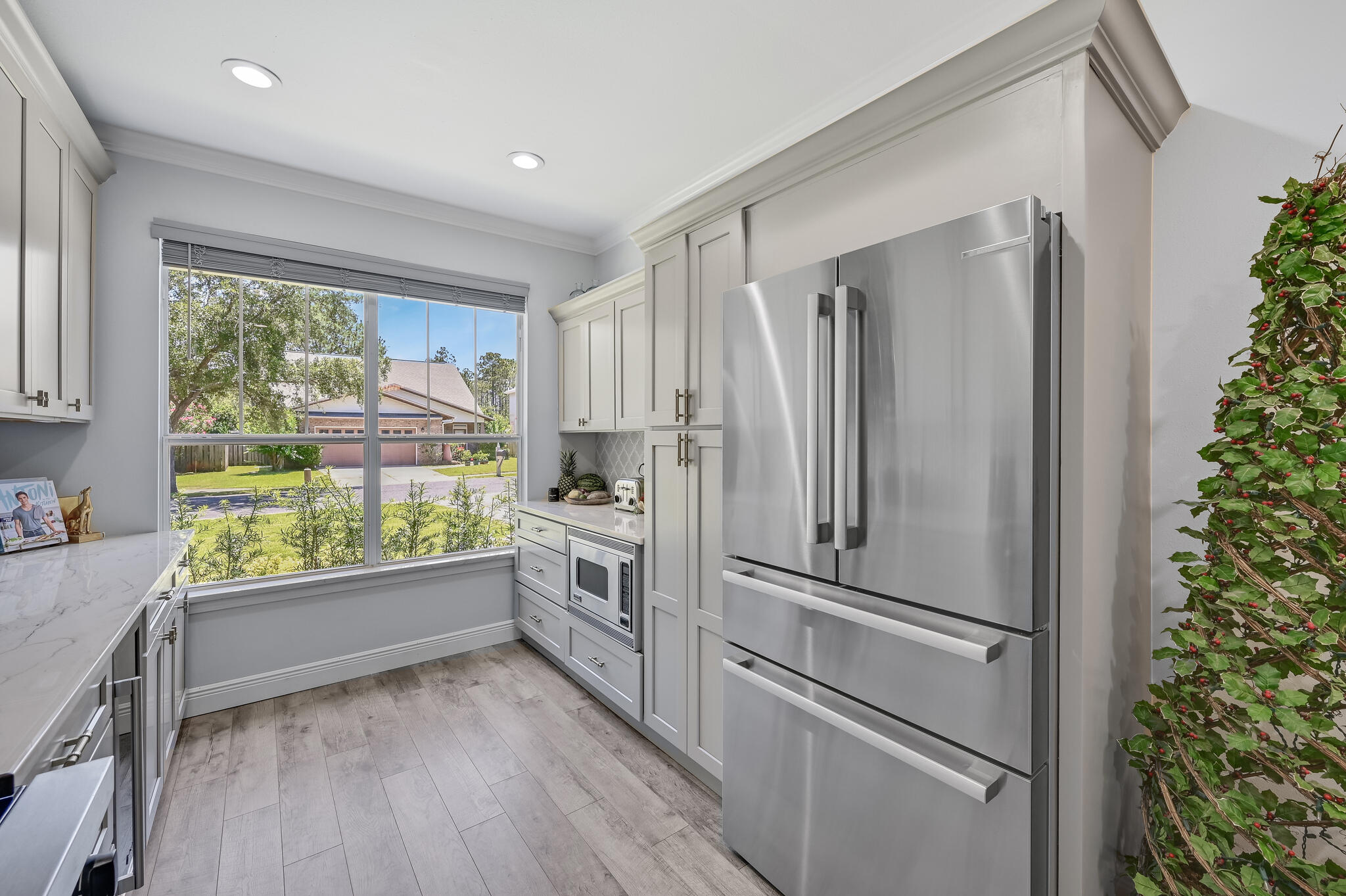 Escada - Residential