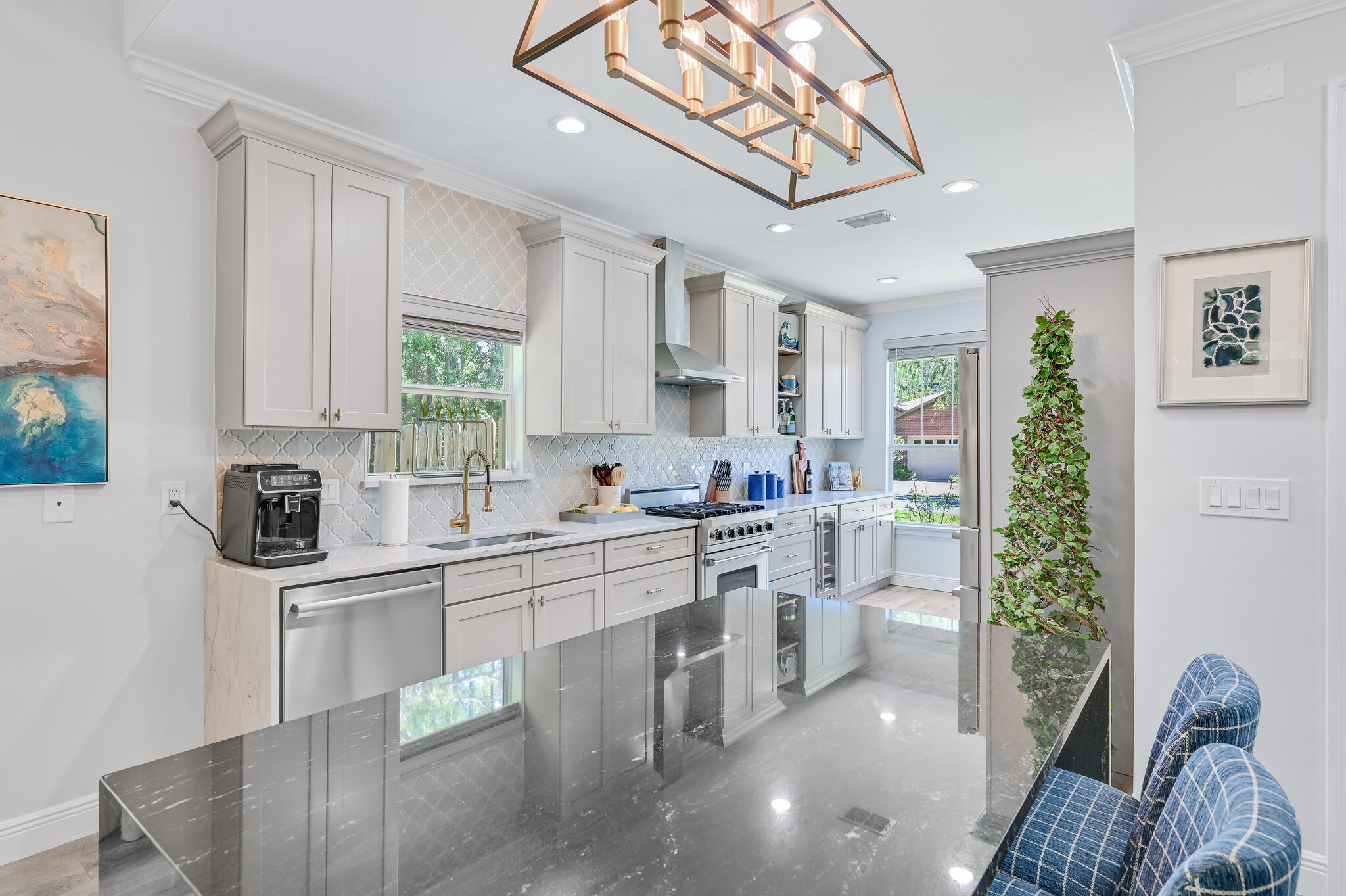 Escada - Residential