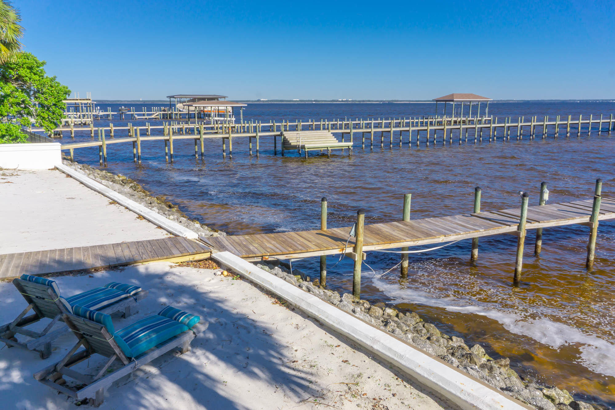 Cobbs Point - Residential