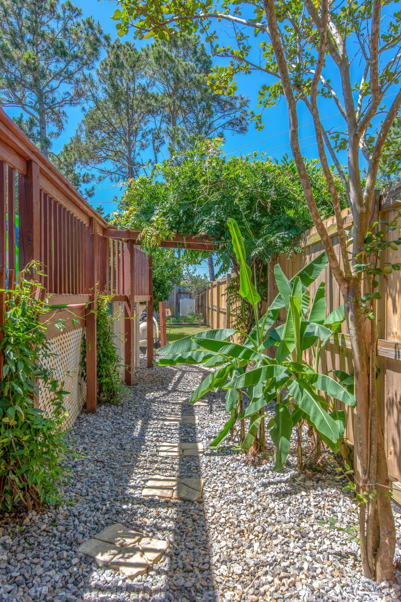 LIGHTHOUSE POINTE UNIT 1 & 2 - Residential