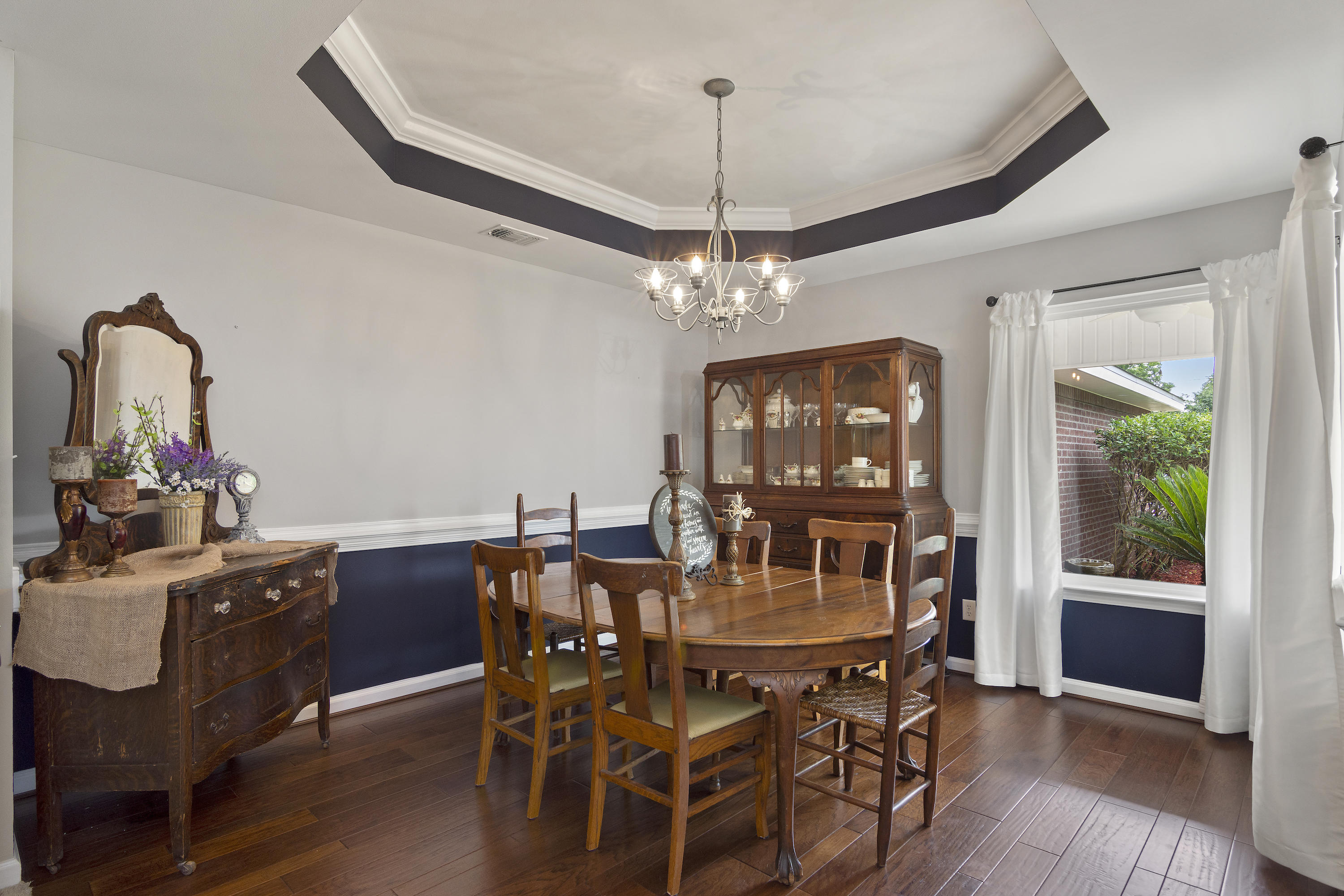 ADAMS POWELL EAST - Residential