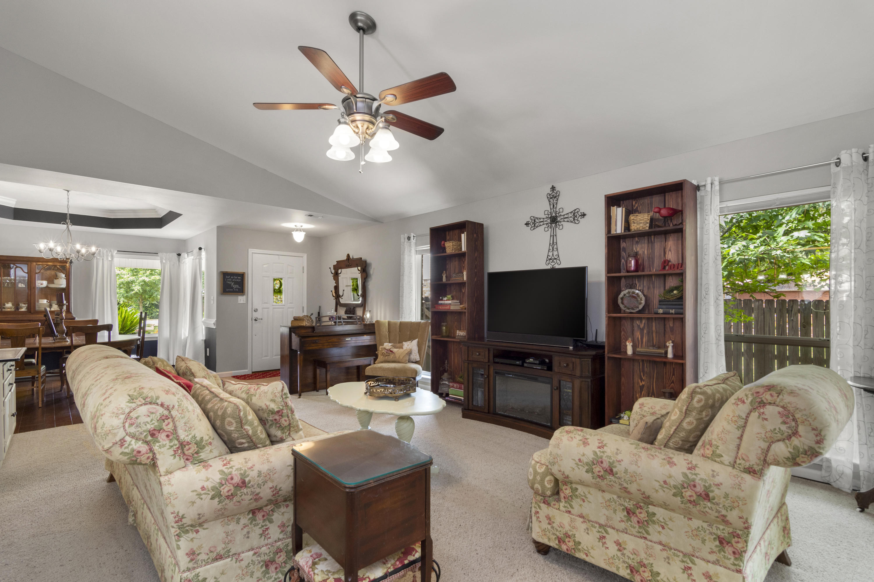 ADAMS POWELL EAST - Residential