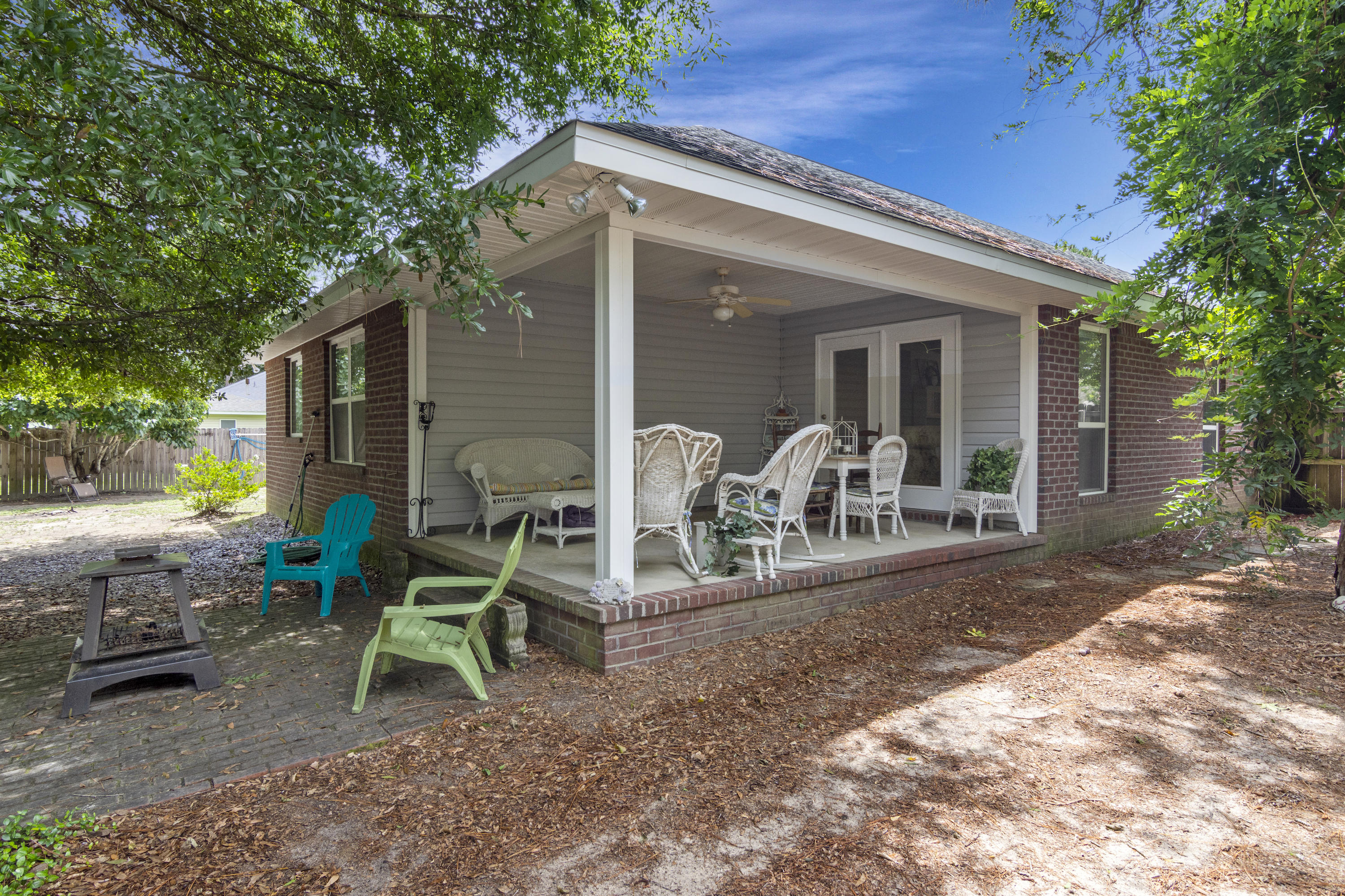 ADAMS POWELL EAST - Residential