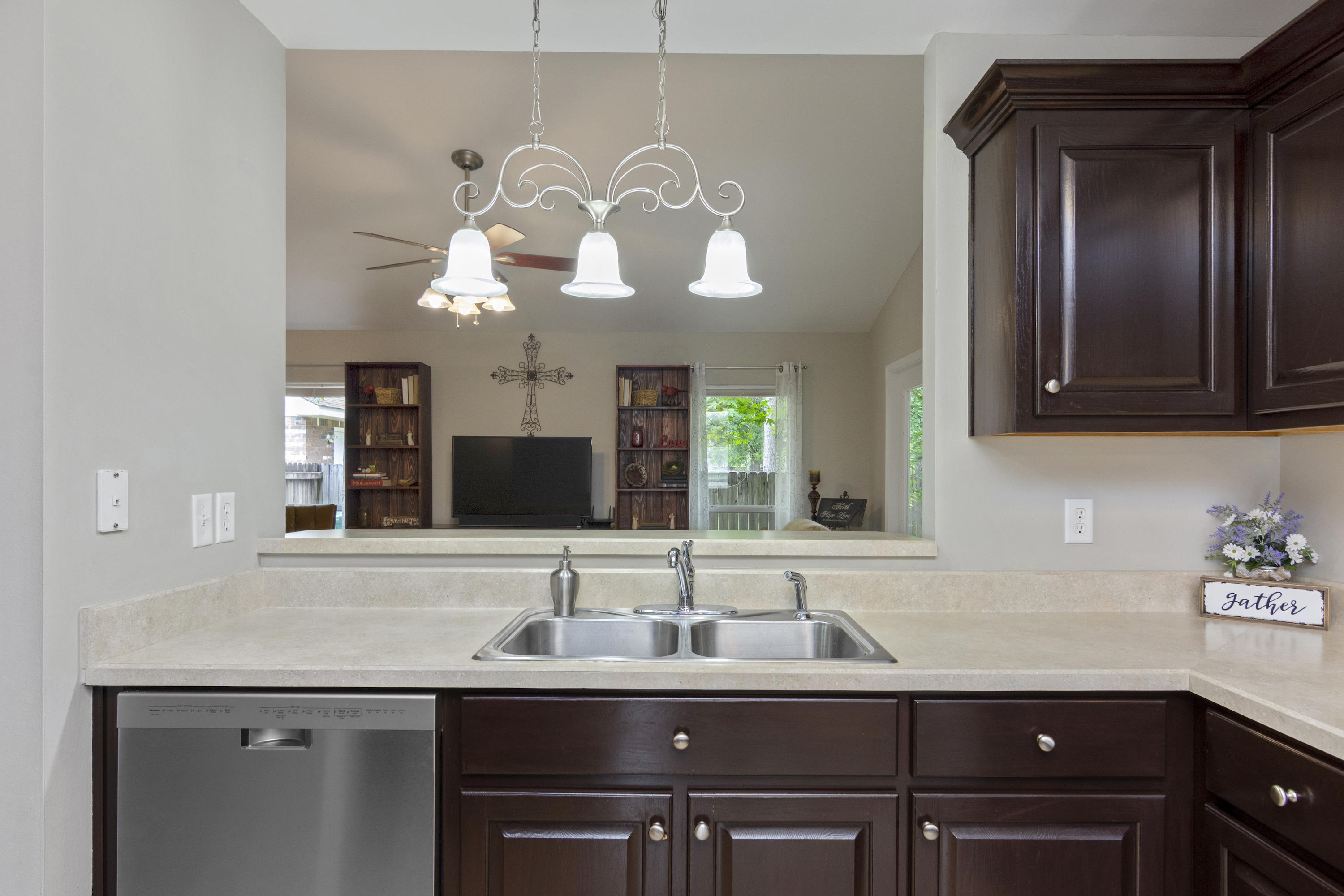 ADAMS POWELL EAST - Residential