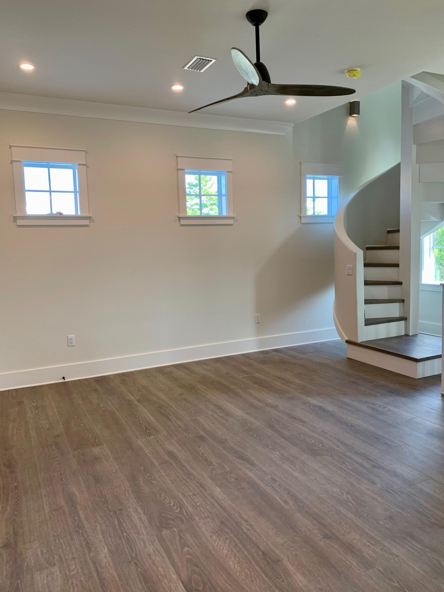 THE VILLAGE OF WHITE CLIFFS - Residential