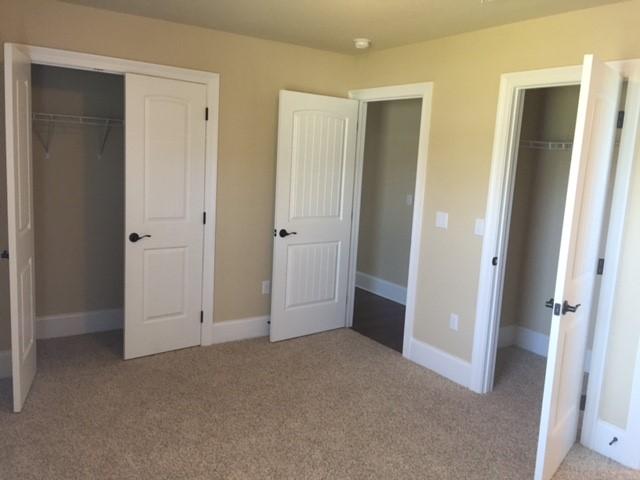 Mussett Bayou Manor - Residential