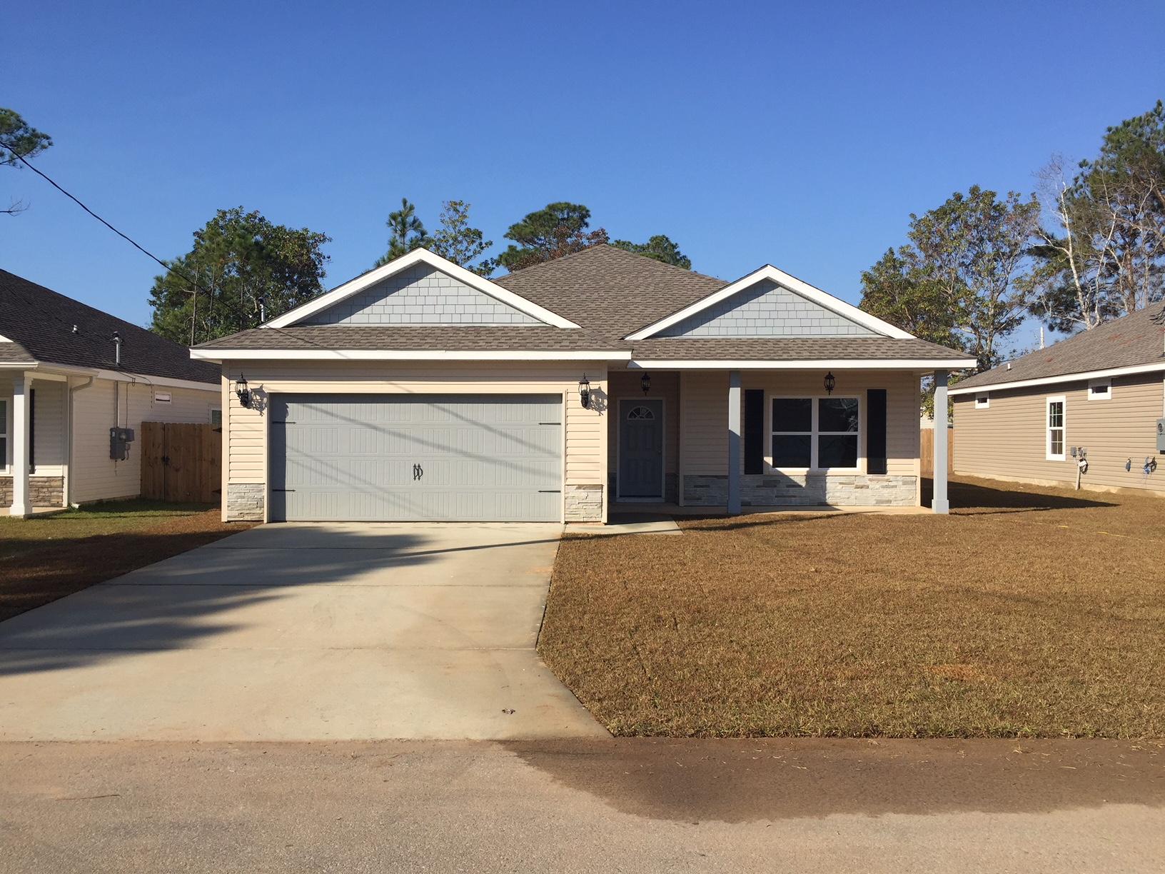 CRESCENT SHORES - Residential