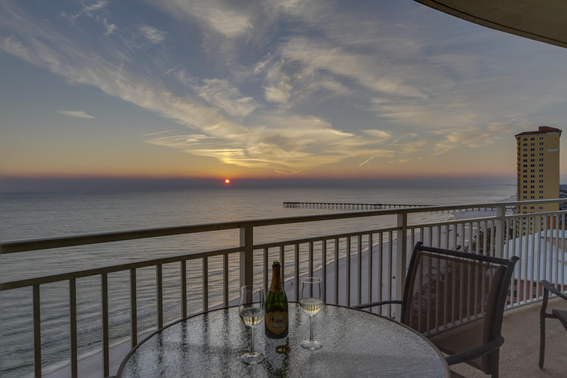 AQUA Beachside Resort - Residential