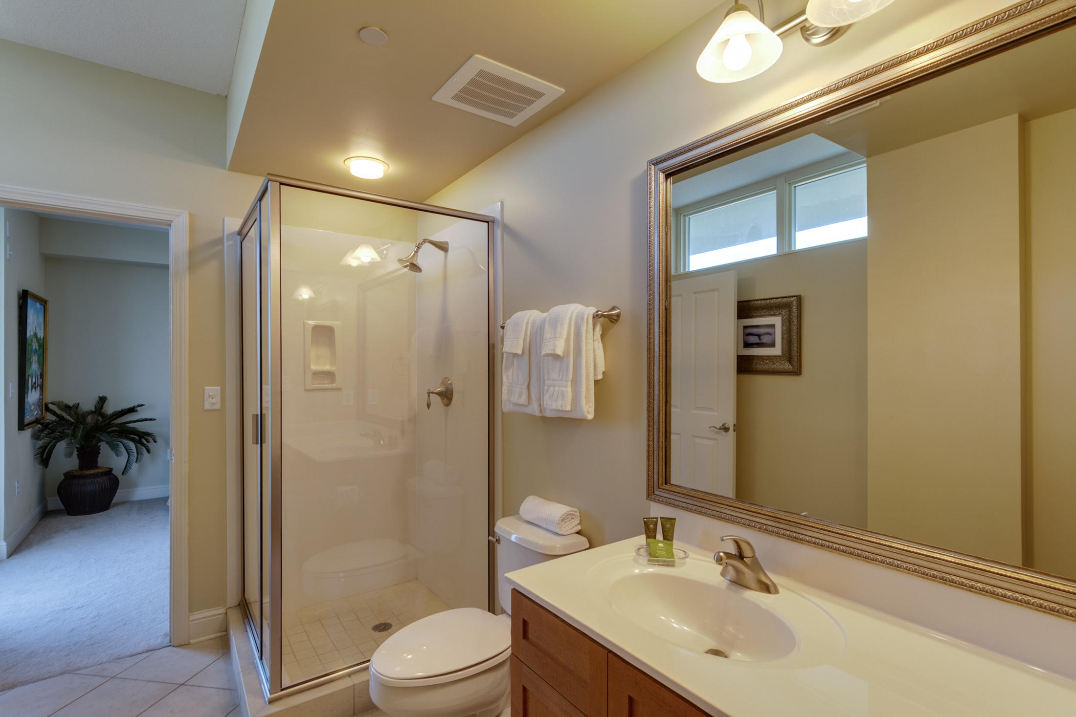 AQUA Beachside Resort - Residential