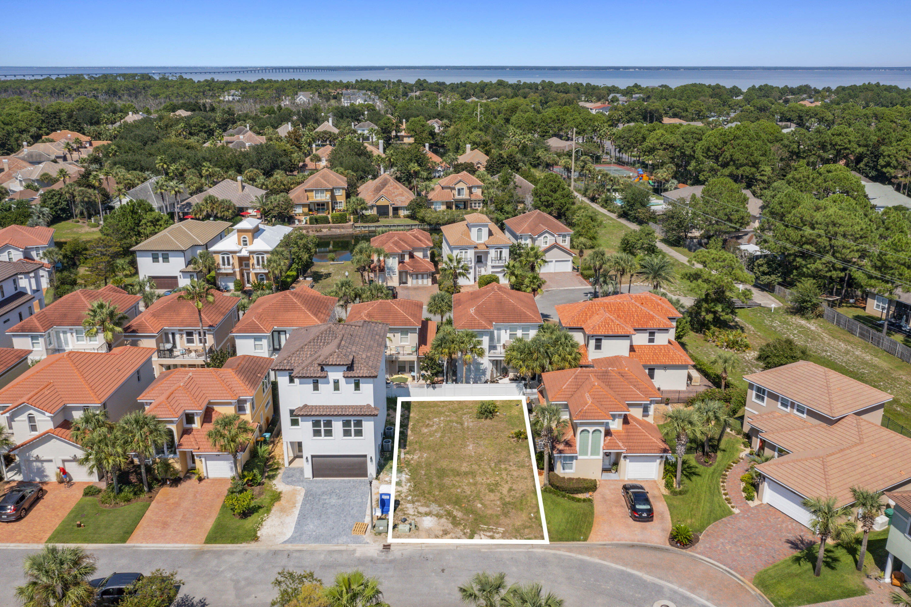 CALUSA BAY S/D - Residential