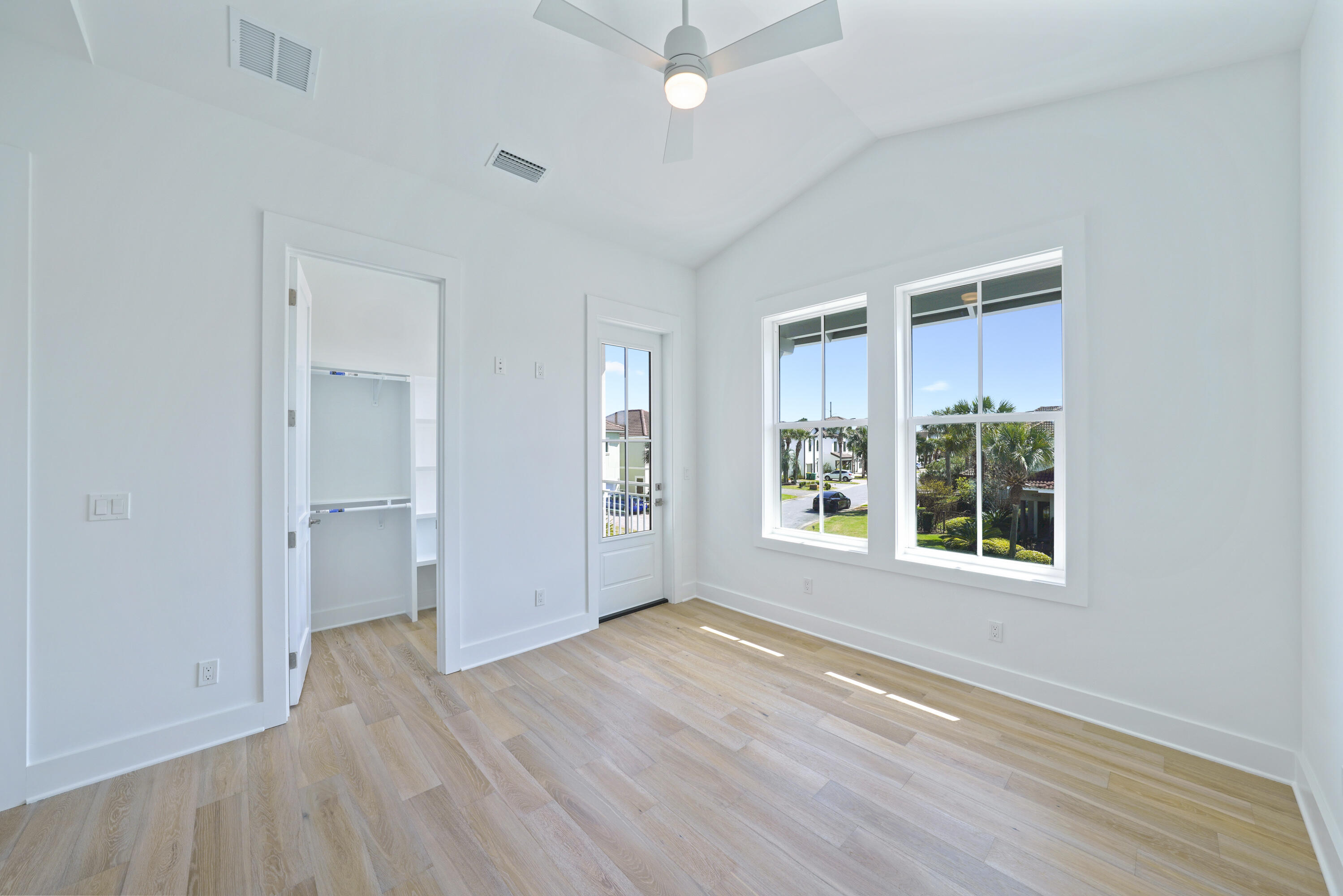 CALUSA BAY S/D - Residential