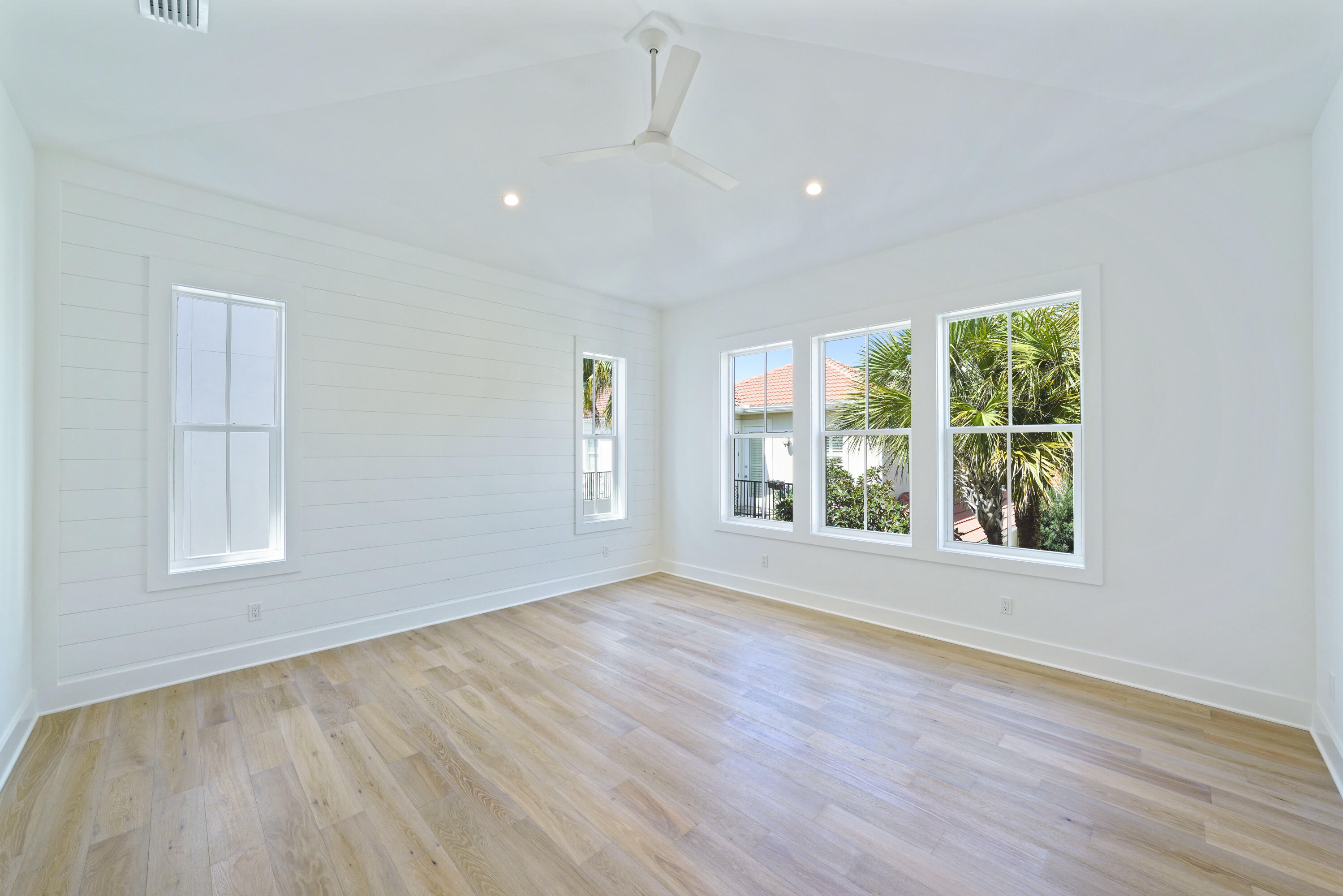 CALUSA BAY S/D - Residential