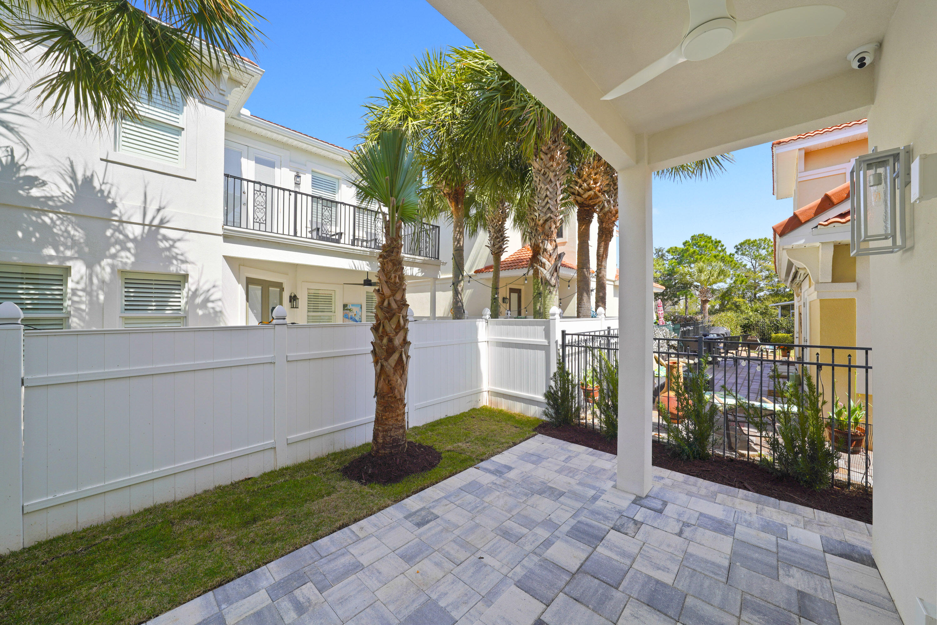 CALUSA BAY S/D - Residential