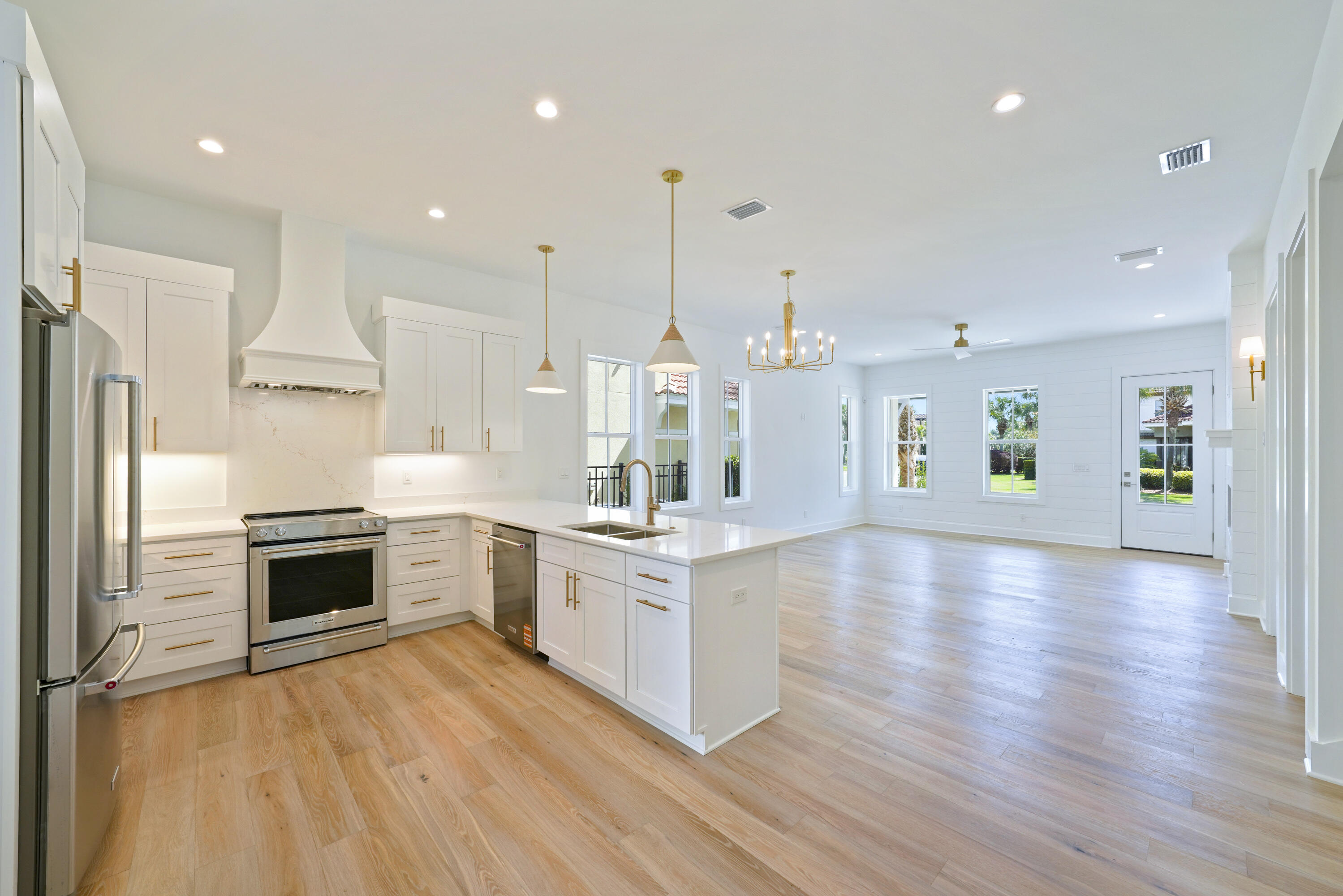 CALUSA BAY S/D - Residential