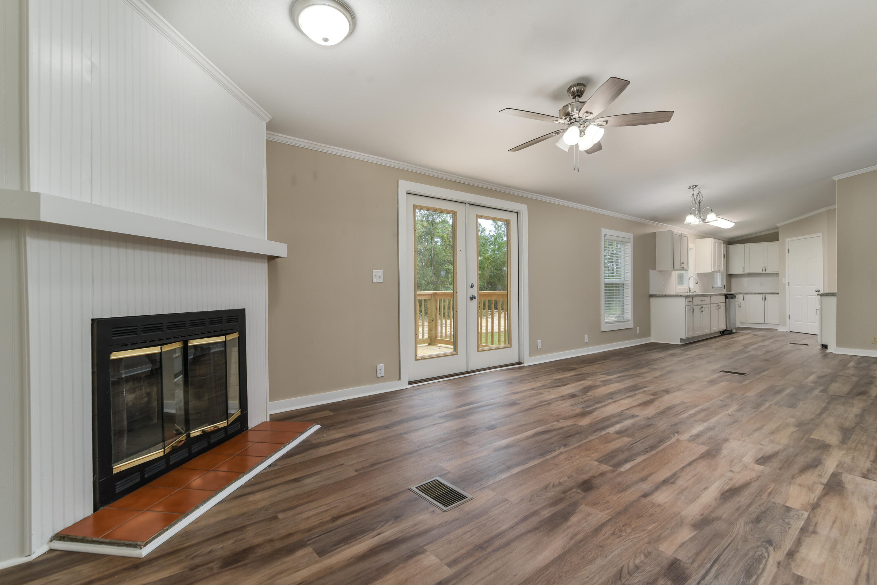 CV PINES/TRIPLE LAKE - Residential