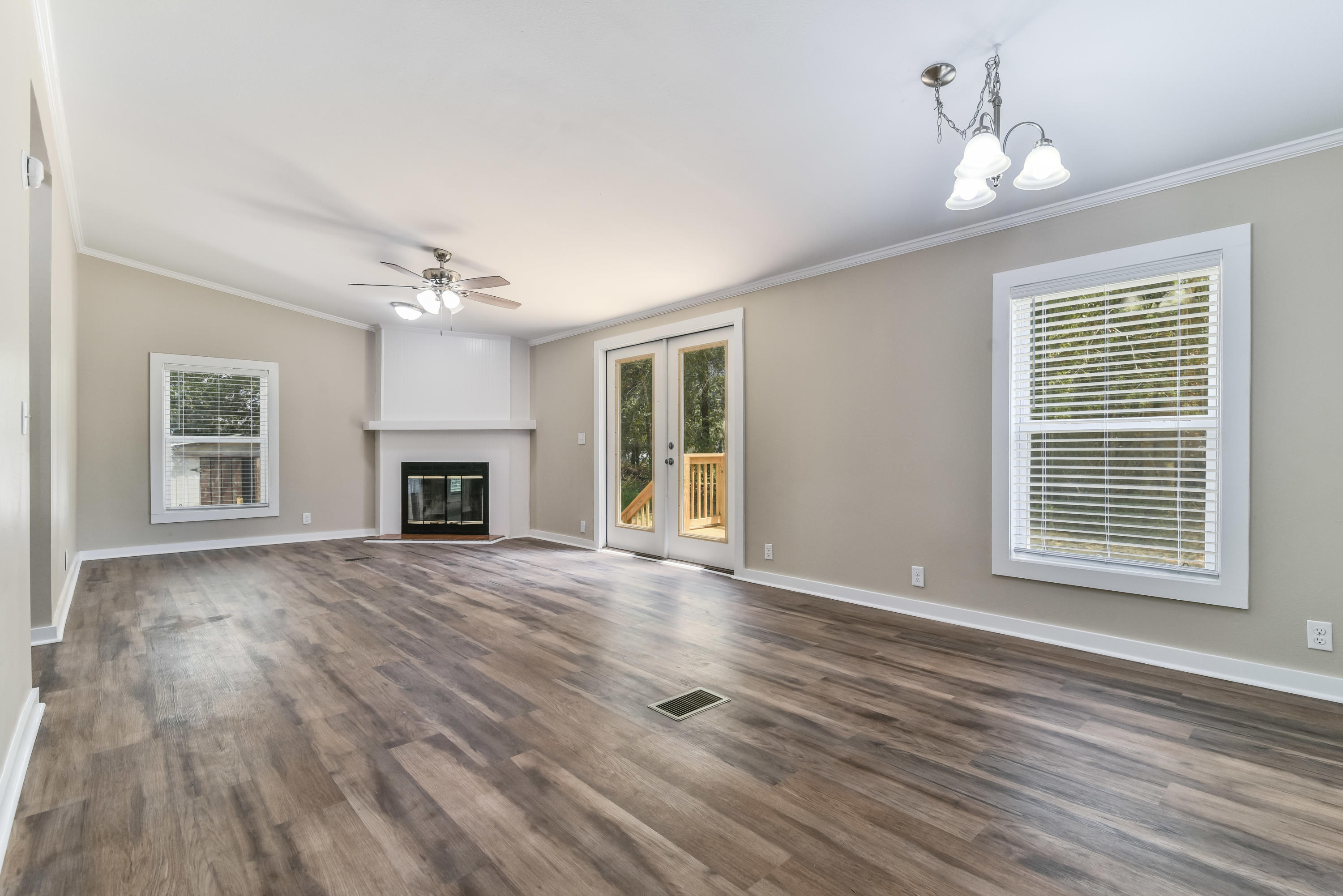 CV PINES/TRIPLE LAKE - Residential