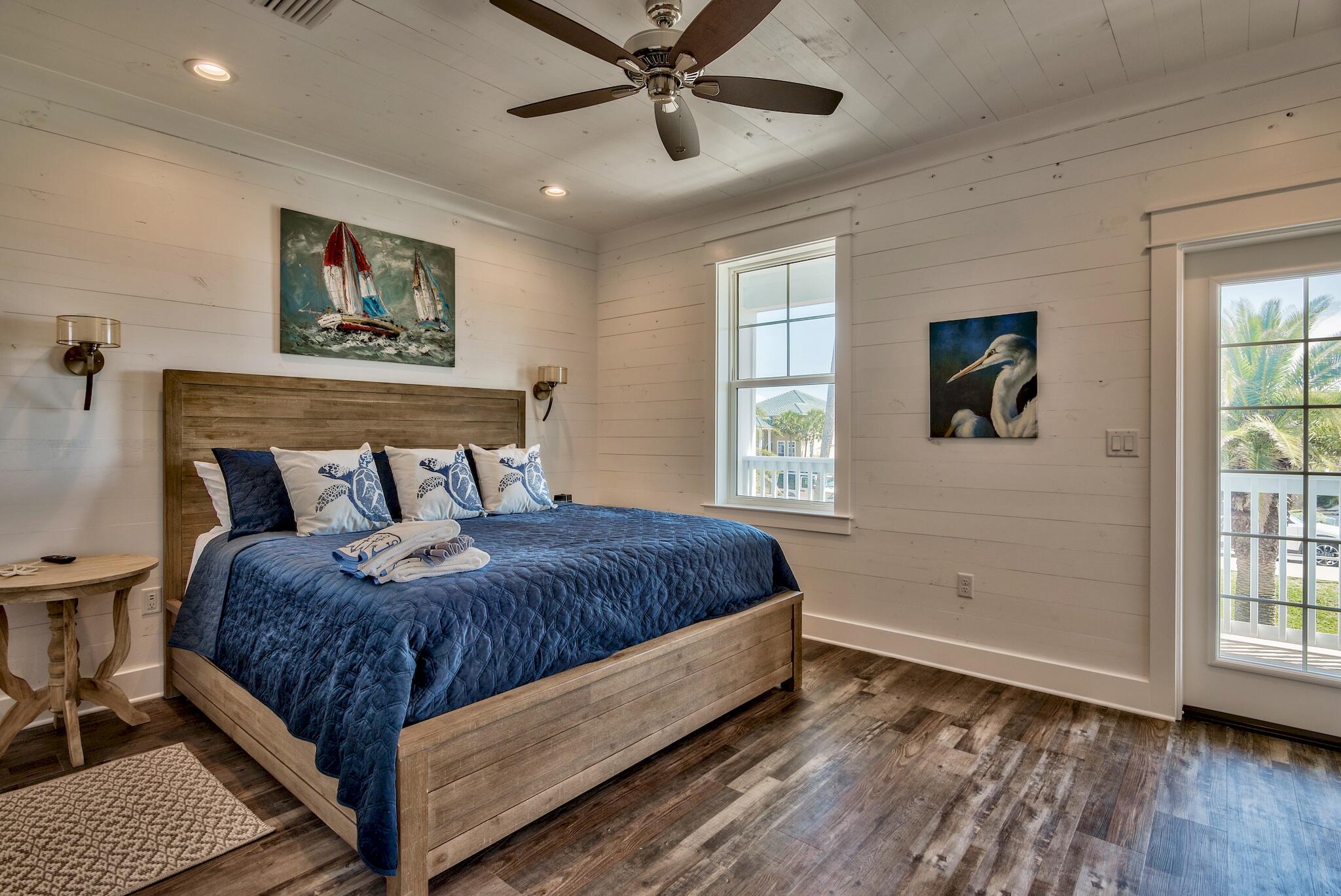 CRYSTAL SHORES - Residential