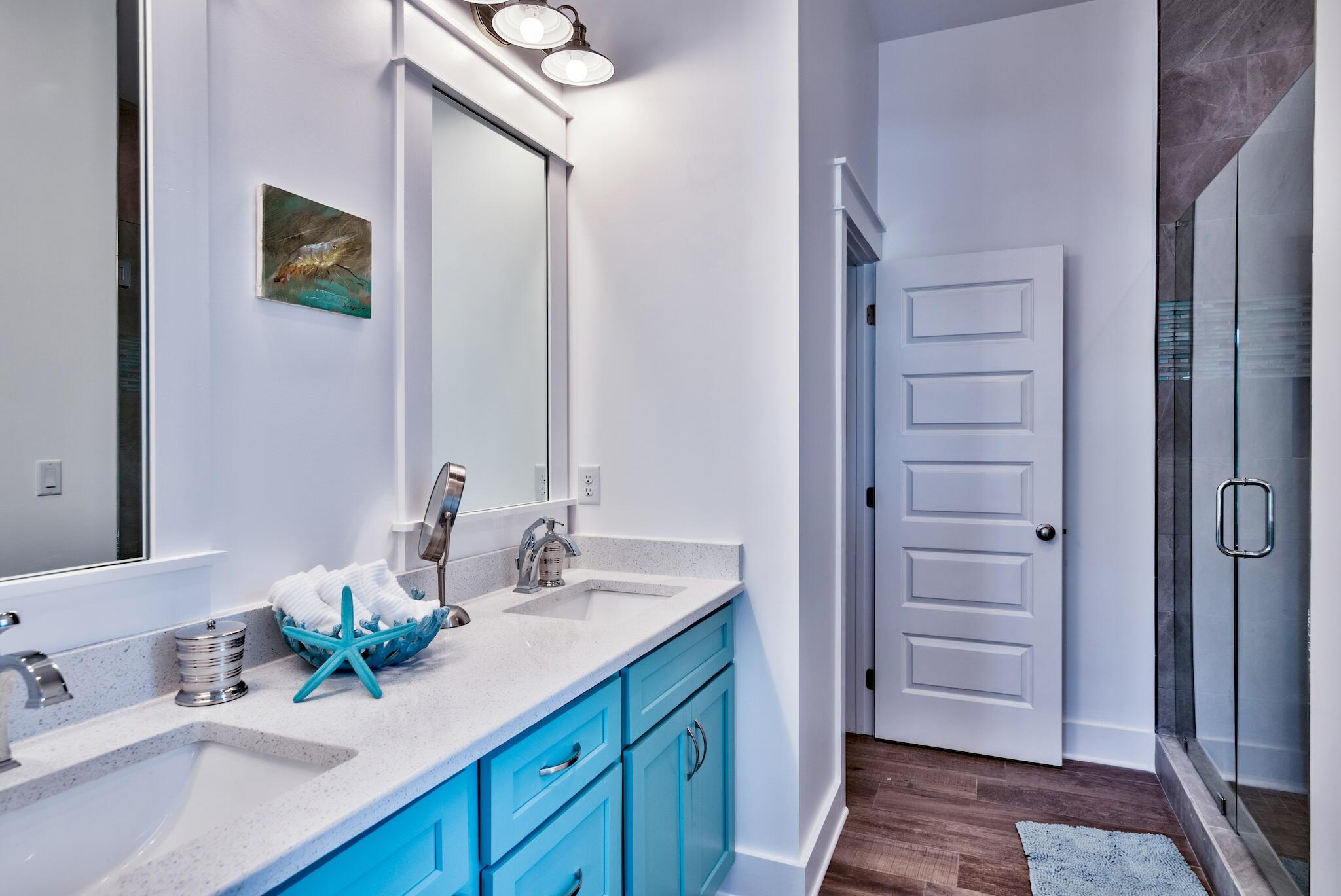 CRYSTAL SHORES - Residential