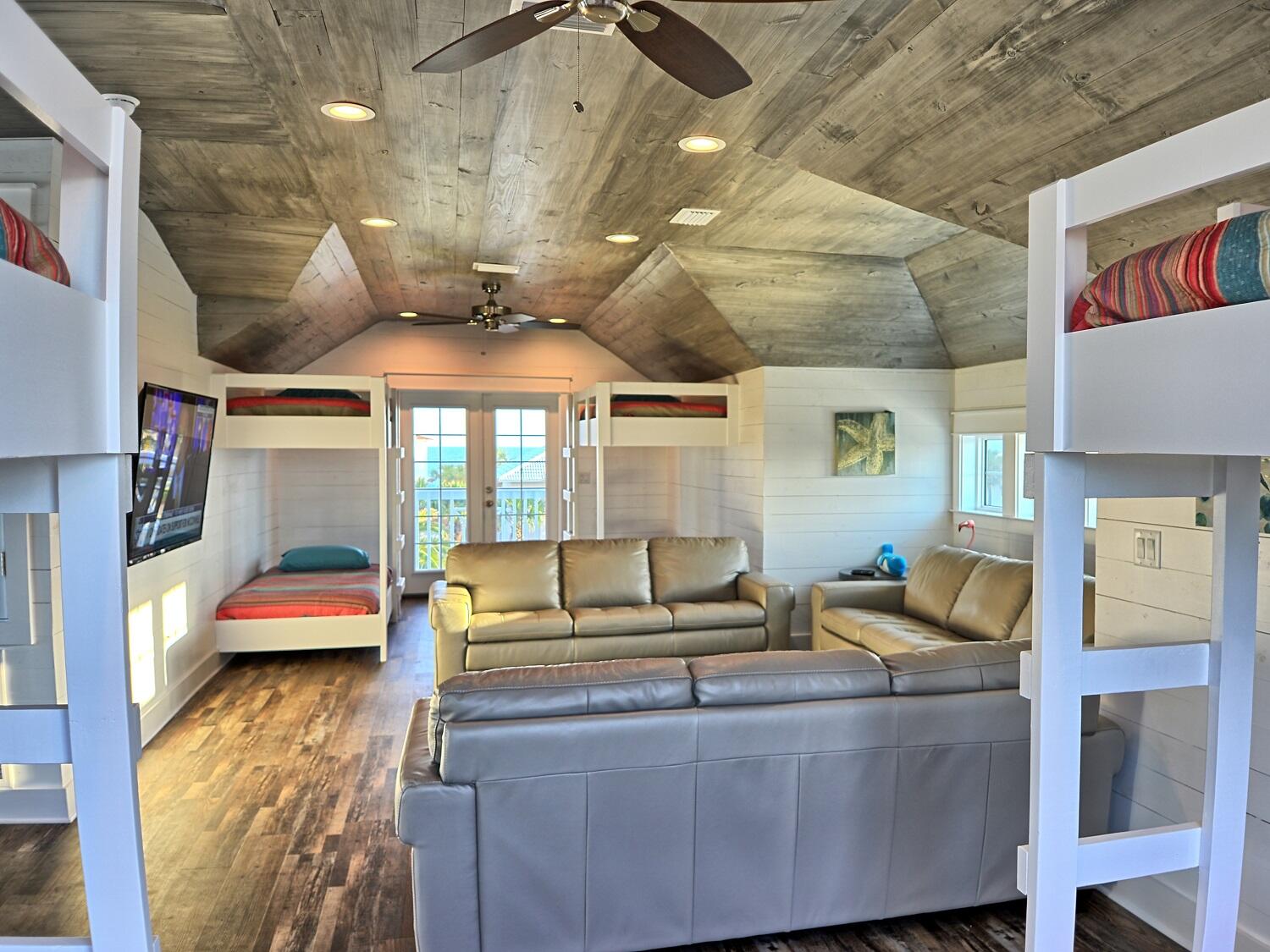 4488 Ocean View Drive