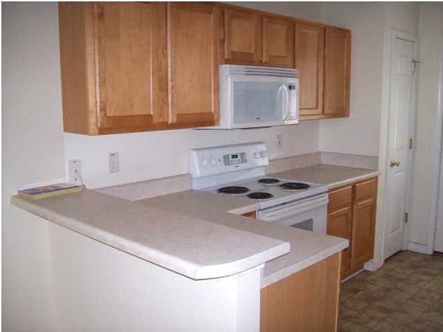 Beautiful, spacious townhouse that included lawn care and irrigation system! A must see! Call Susan at Sundance at 850-863-3292.