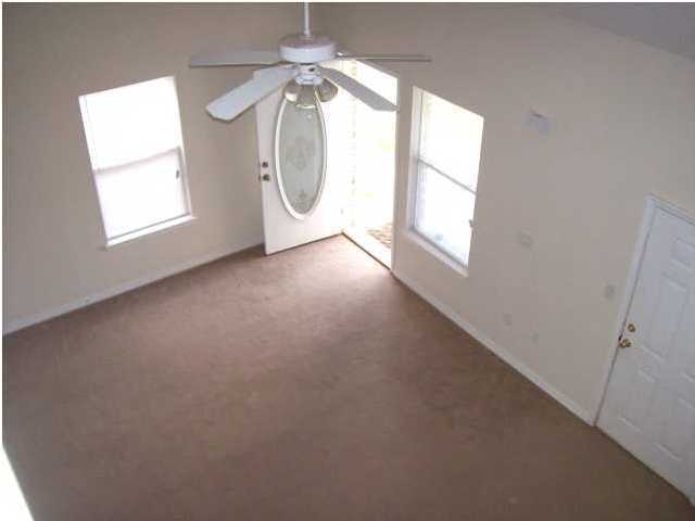 SANTA ROSA OAKS CONDOMINIUM - Residential Lease
