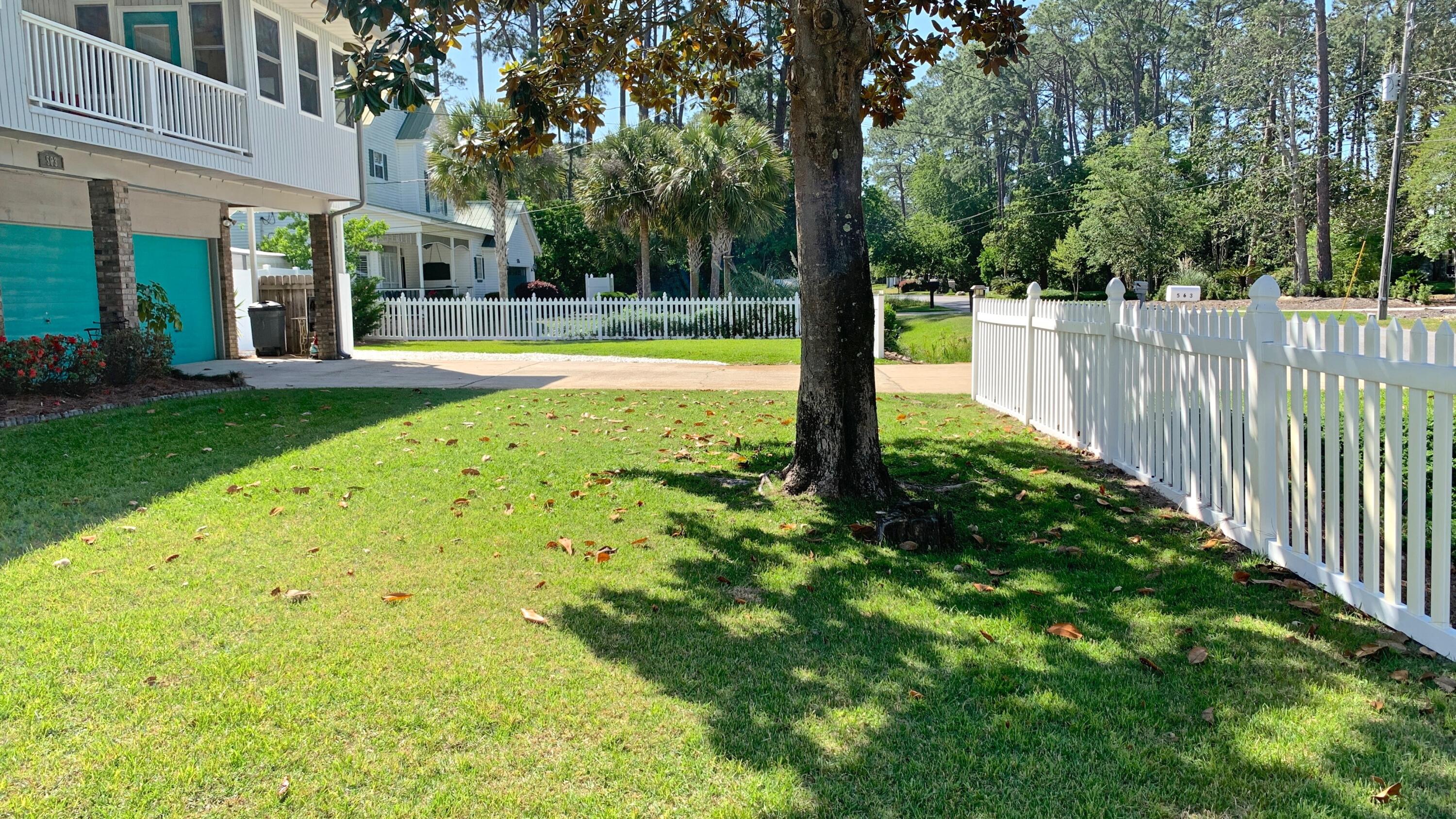 HOLIDAY SHORES ESTATES 2ND ADDN - Residential