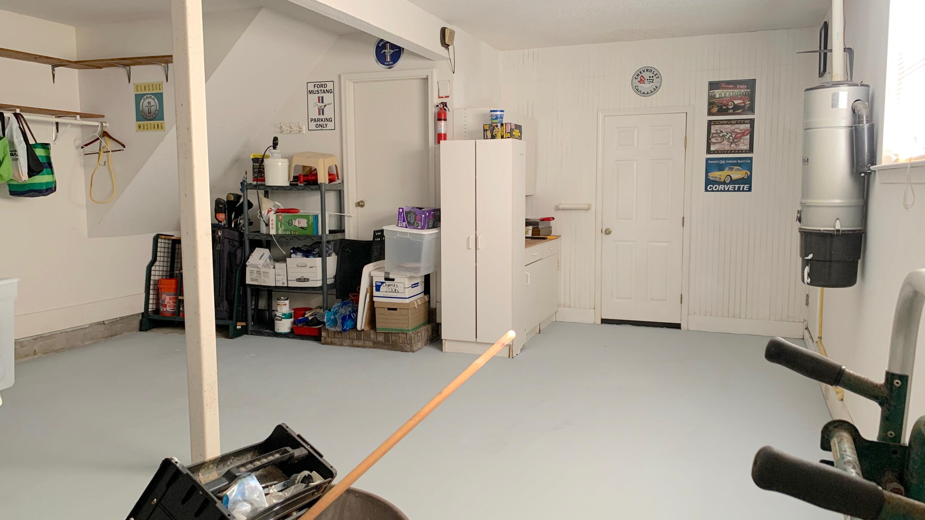 HOLIDAY SHORES ESTATES 2ND ADDN - Residential