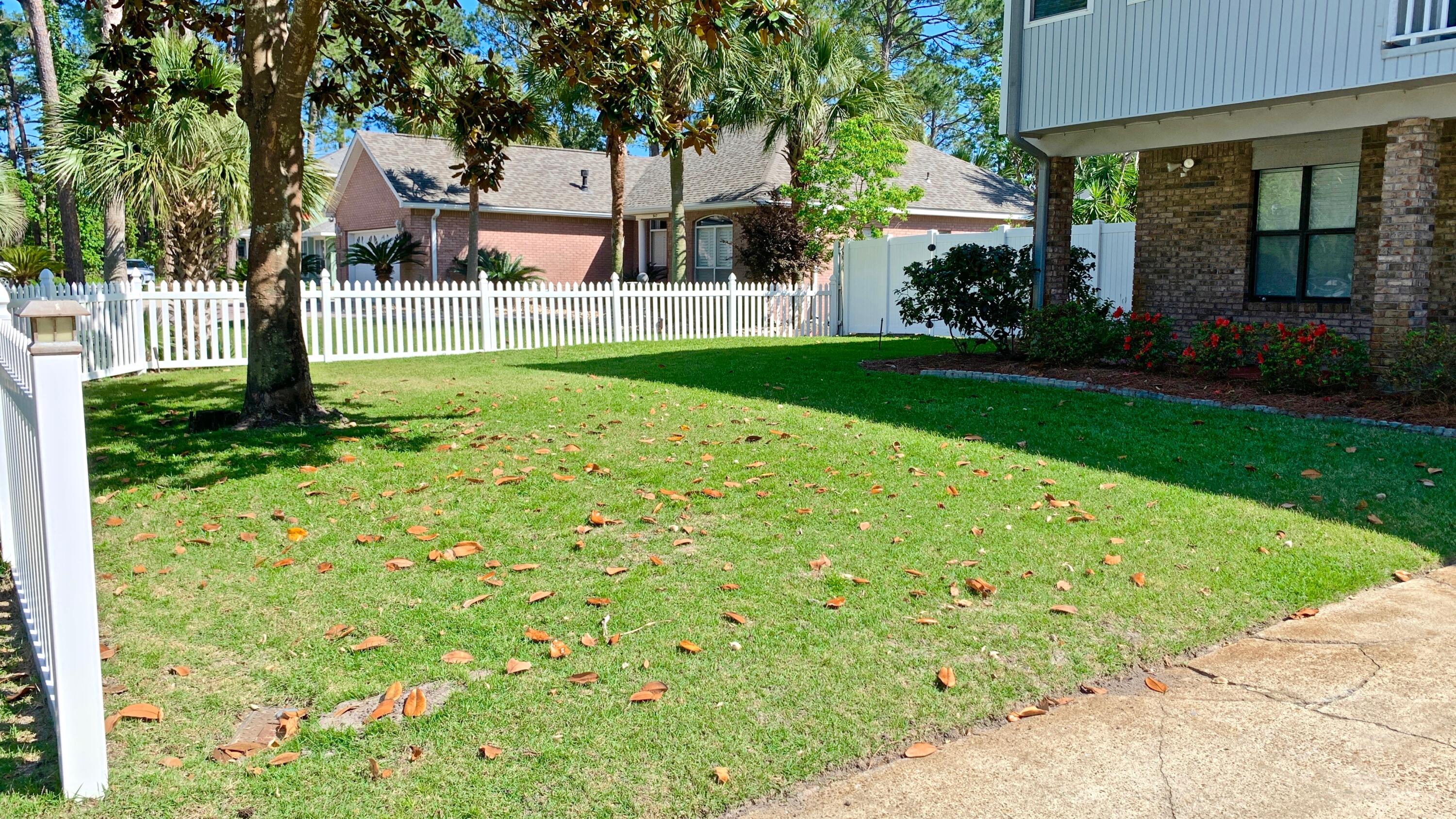 HOLIDAY SHORES ESTATES 2ND ADDN - Residential