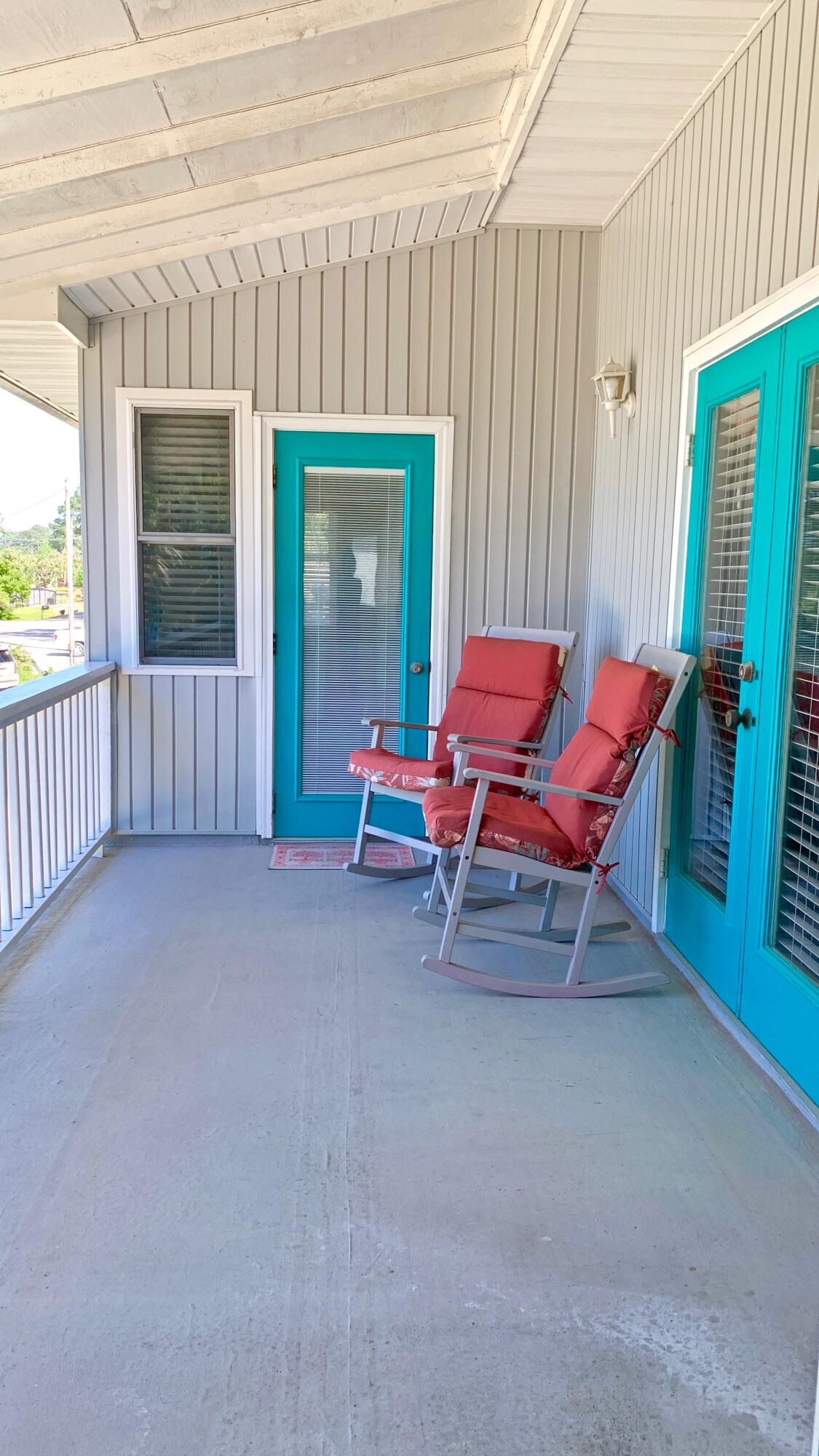 HOLIDAY SHORES ESTATES 2ND ADDN - Residential