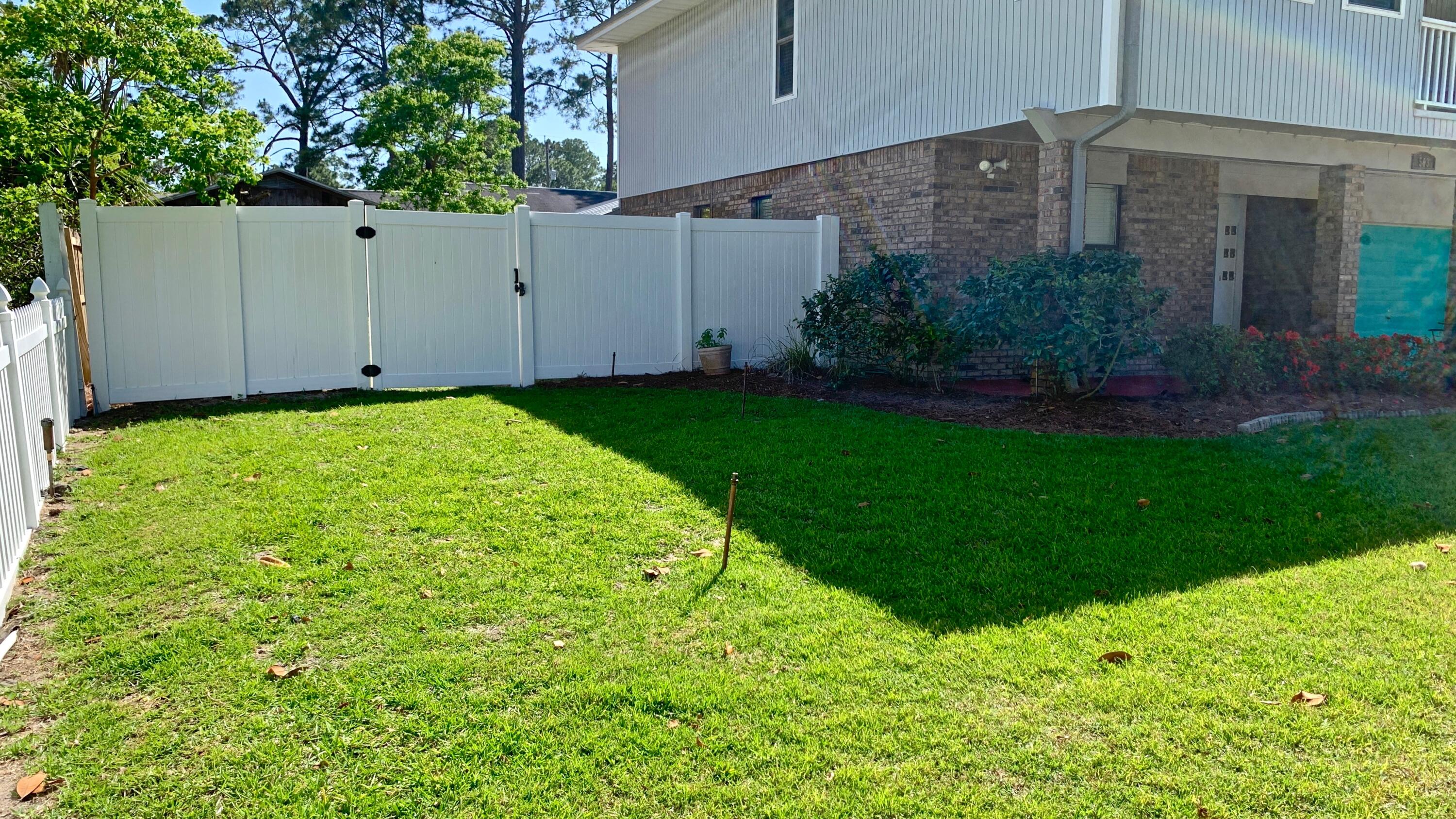 HOLIDAY SHORES ESTATES 2ND ADDN - Residential