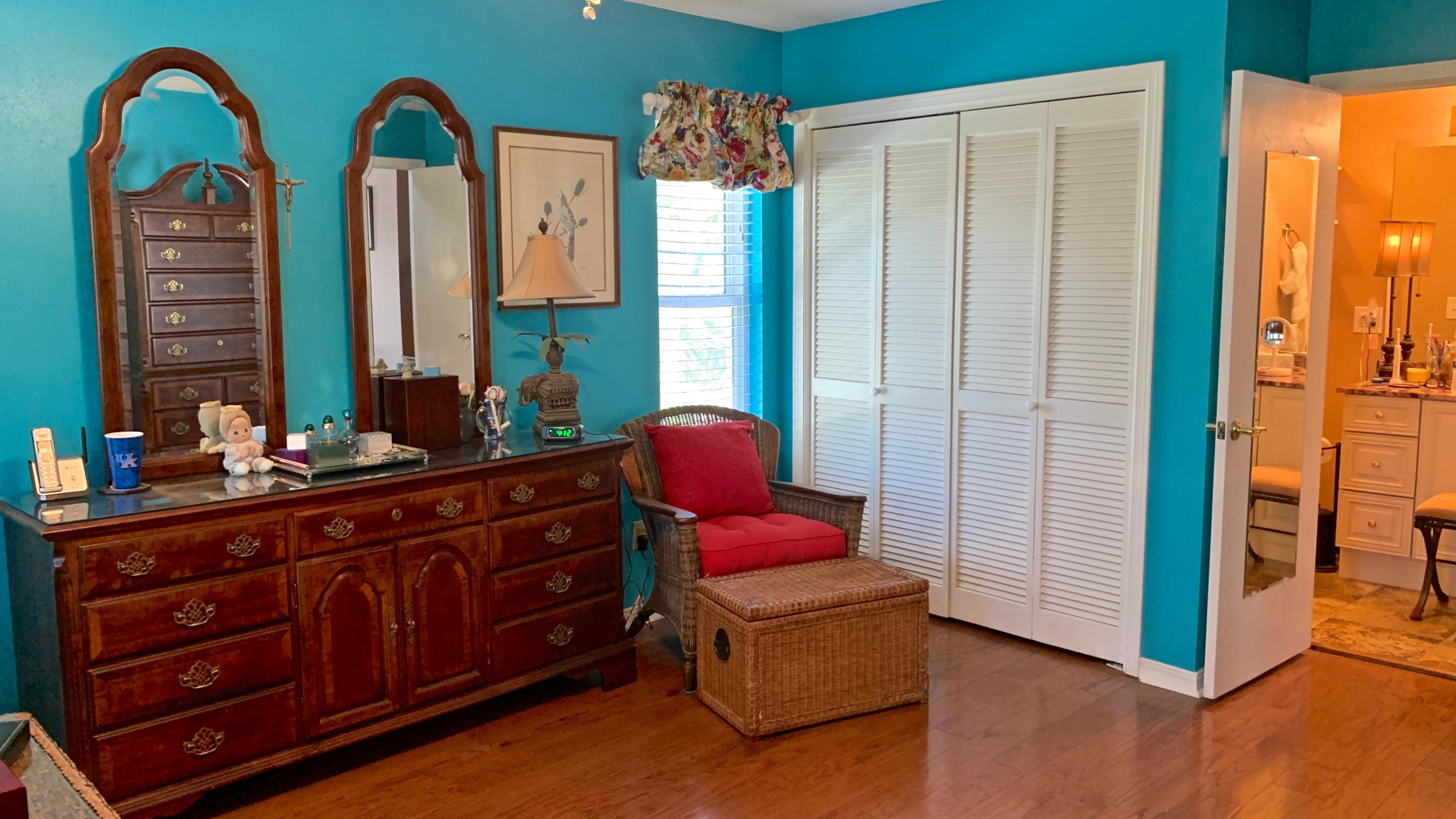 HOLIDAY SHORES ESTATES 2ND ADDN - Residential