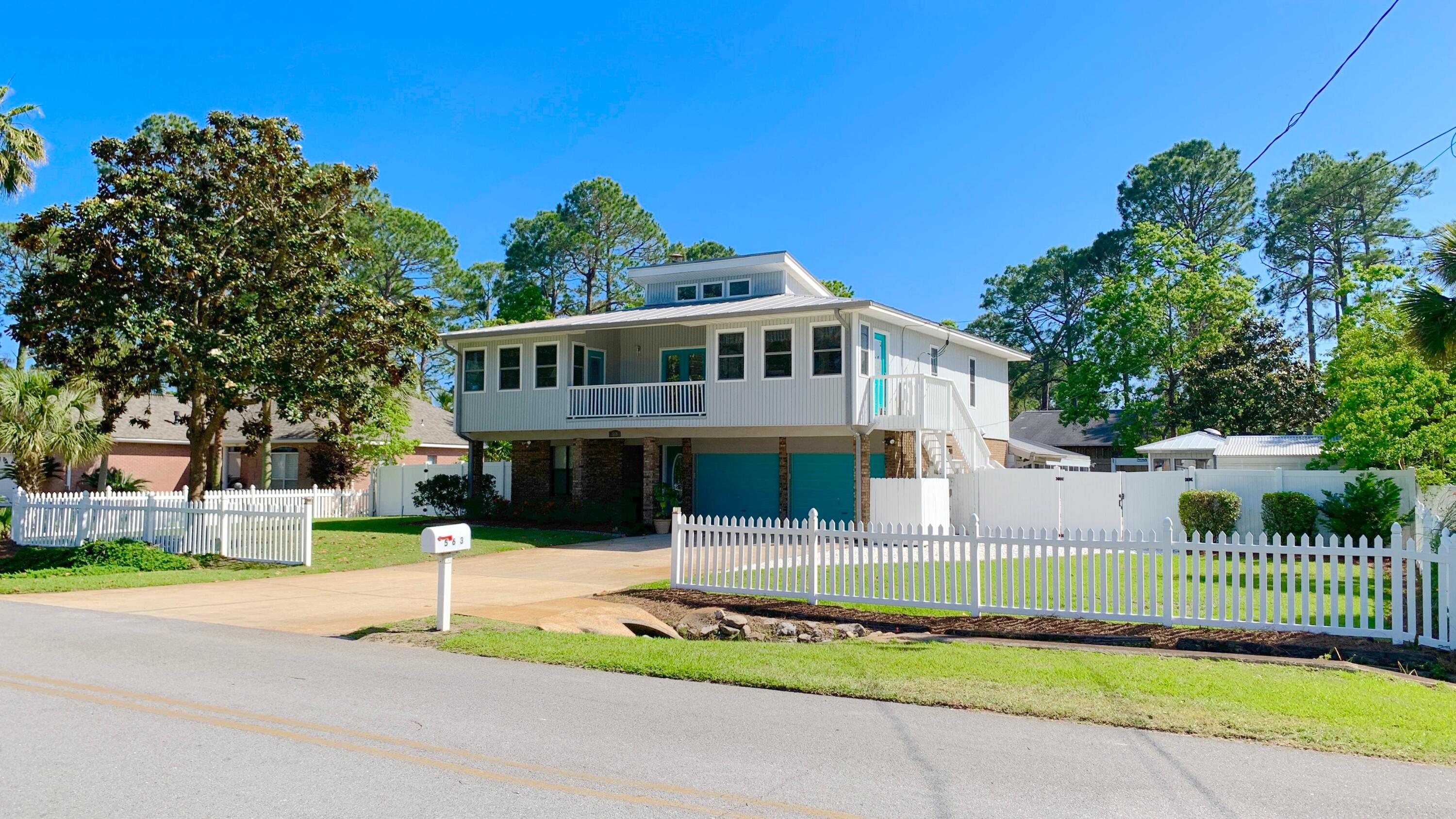 HOLIDAY SHORES ESTATES 2ND ADDN - Residential