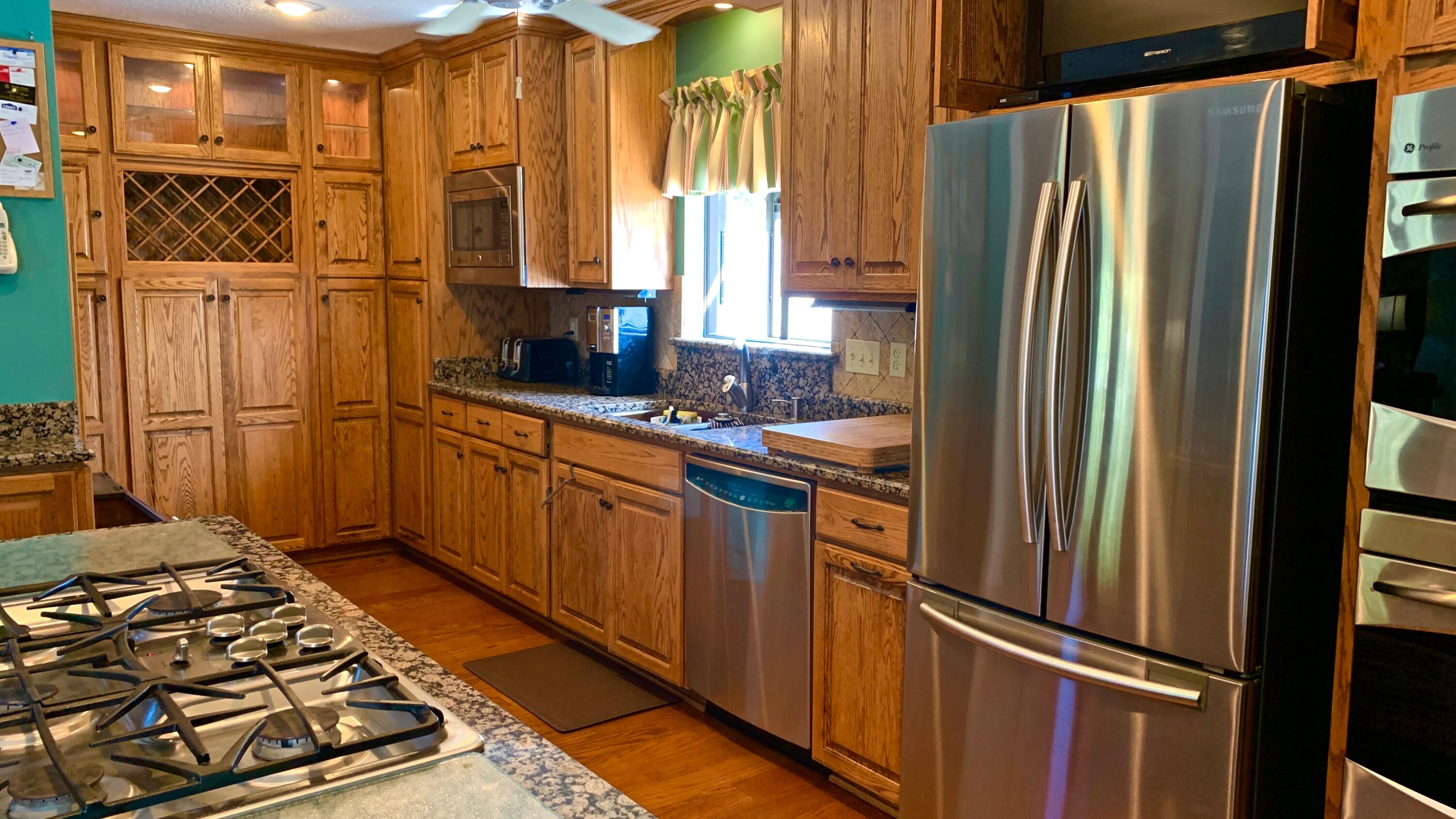 HOLIDAY SHORES ESTATES 2ND ADDN - Residential