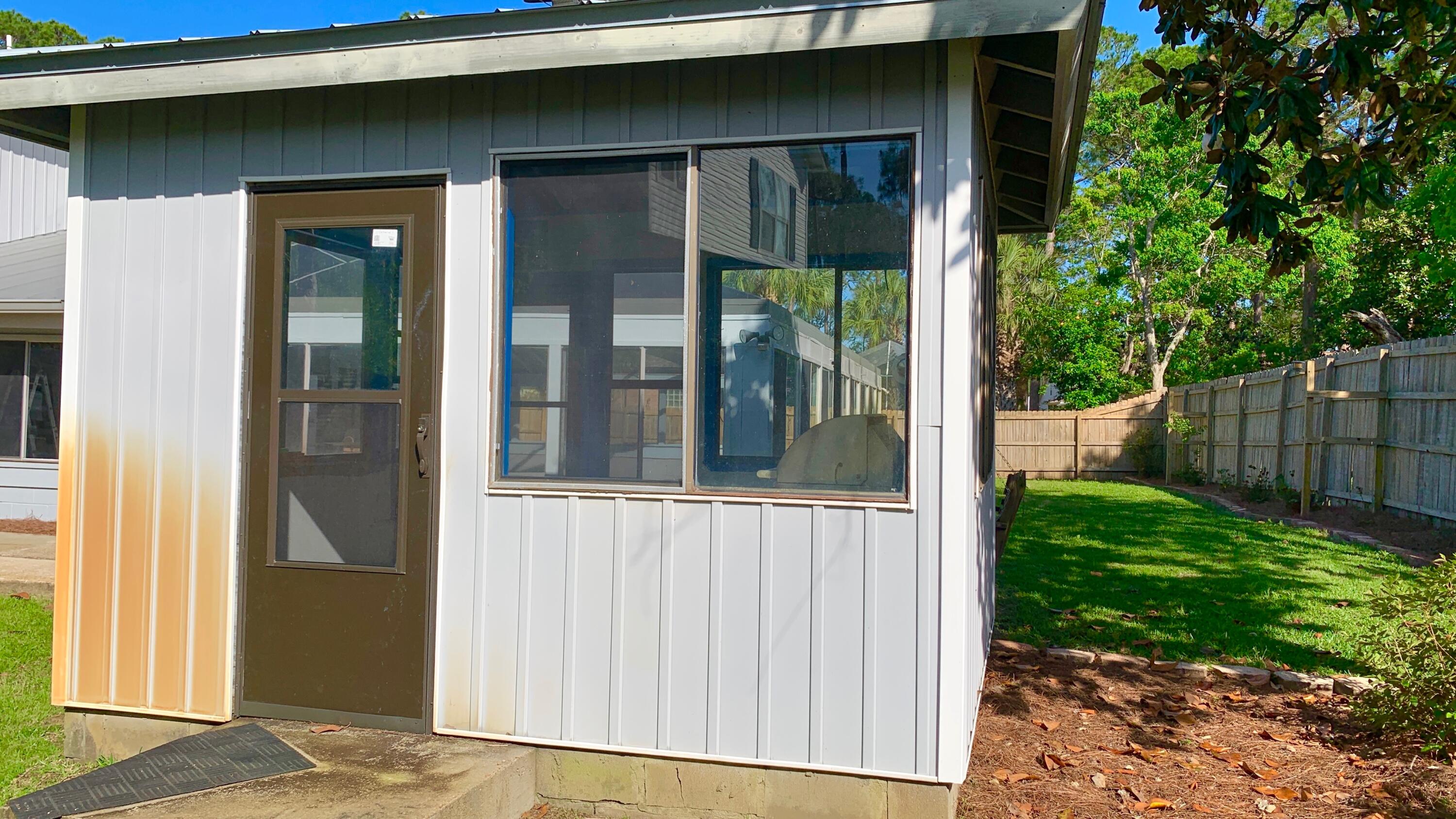 HOLIDAY SHORES ESTATES 2ND ADDN - Residential