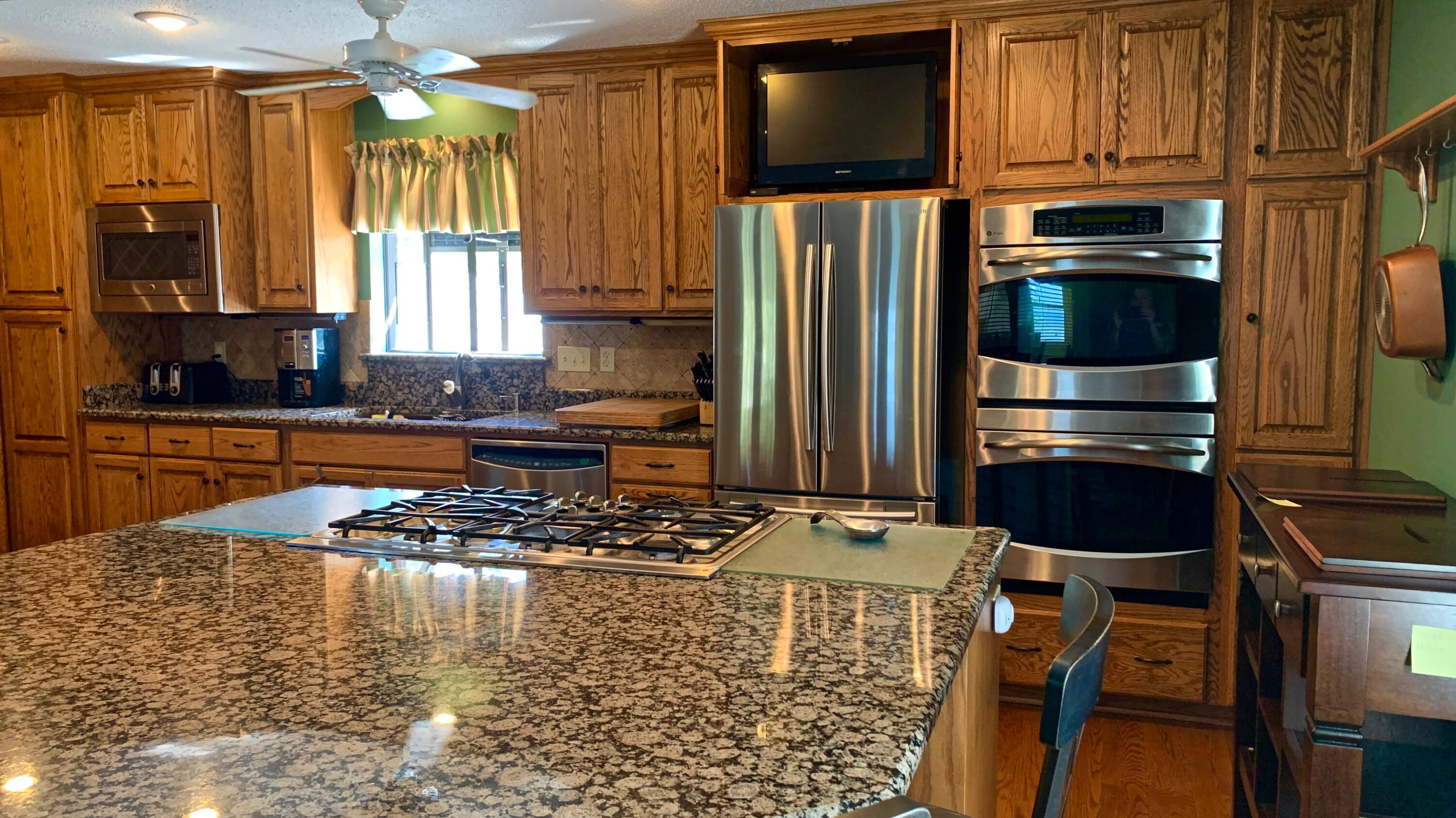 HOLIDAY SHORES ESTATES 2ND ADDN - Residential