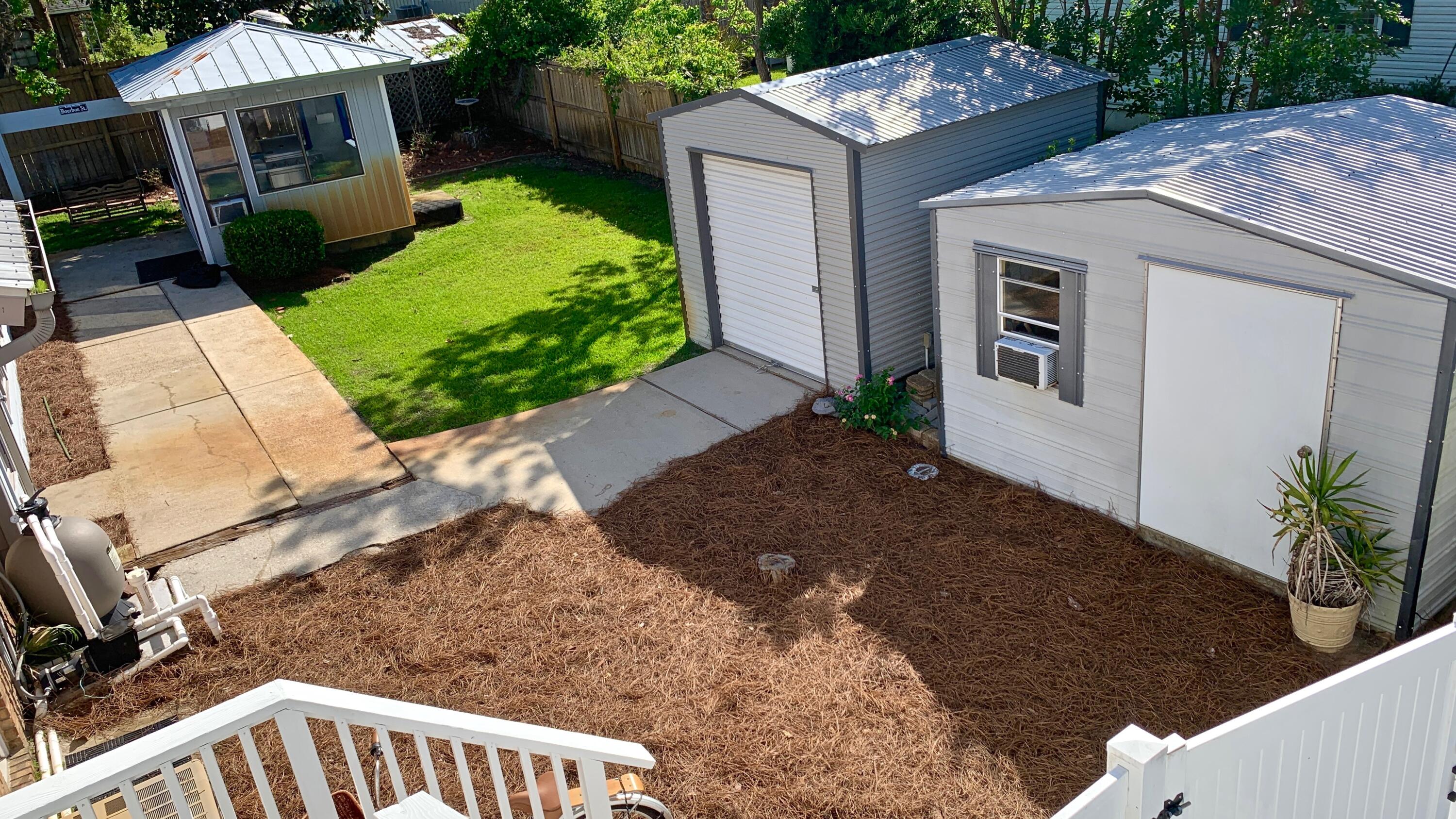 HOLIDAY SHORES ESTATES 2ND ADDN - Residential