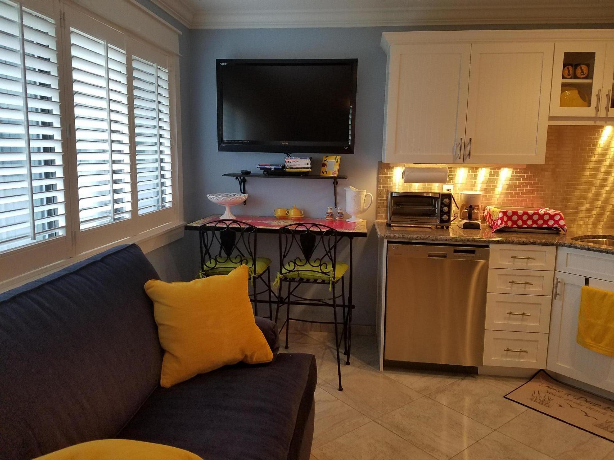 HIDDEN BEACH VILLAS CONDO - Residential