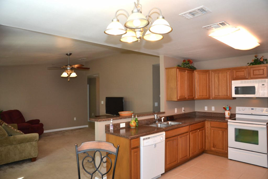 OAKDALE MINI FARMS - Residential