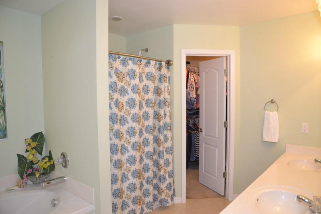 OAKDALE MINI FARMS - Residential