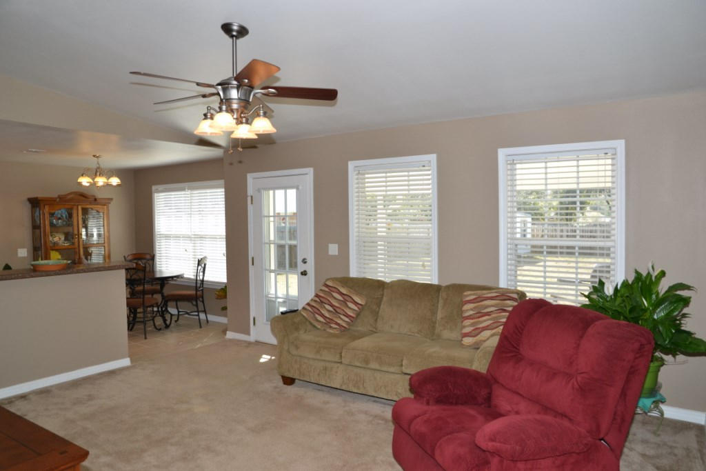 OAKDALE MINI FARMS - Residential