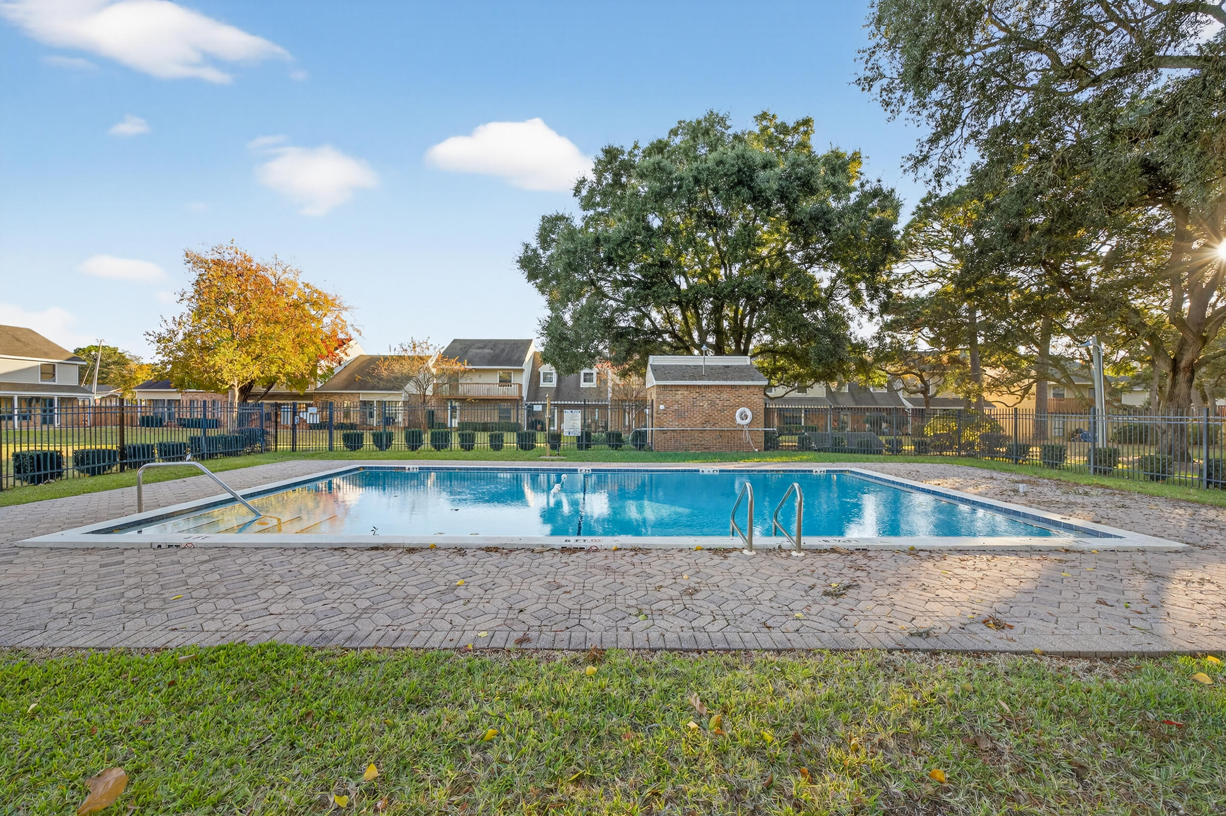 PORTOFINO T/H - Residential