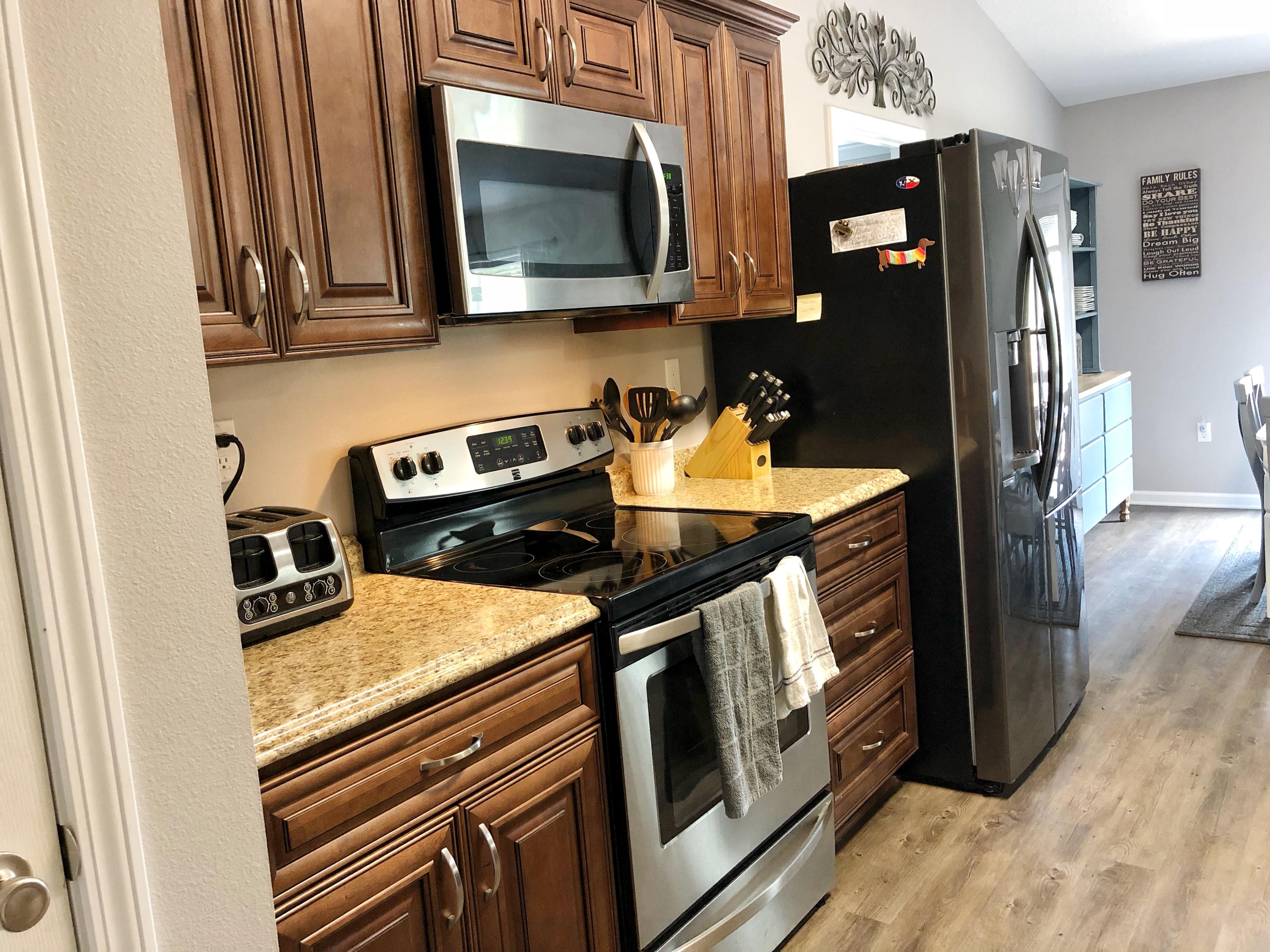 HIDDEN LAKES ESTATES - Residential