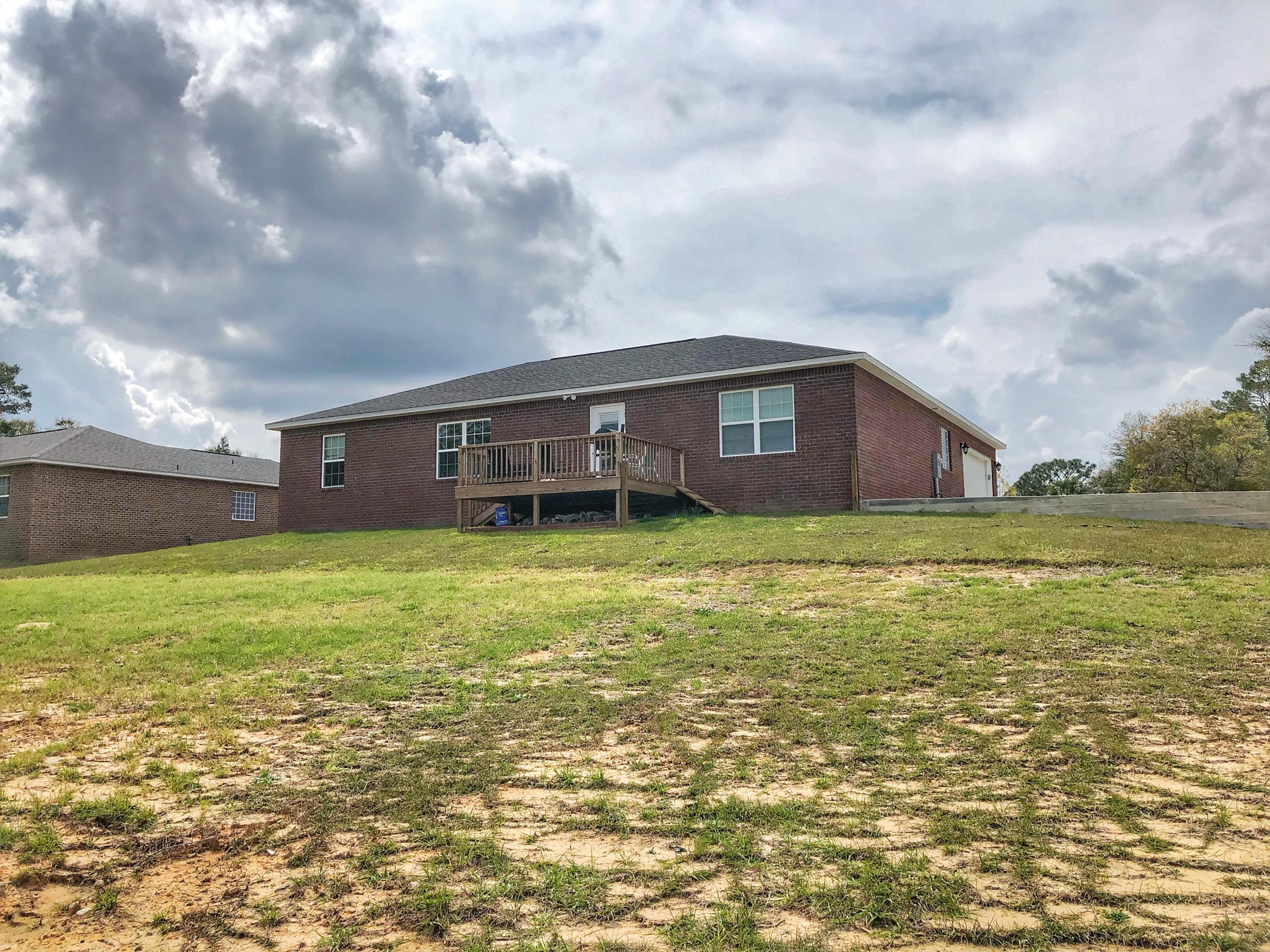 HIDDEN LAKES ESTATES - Residential