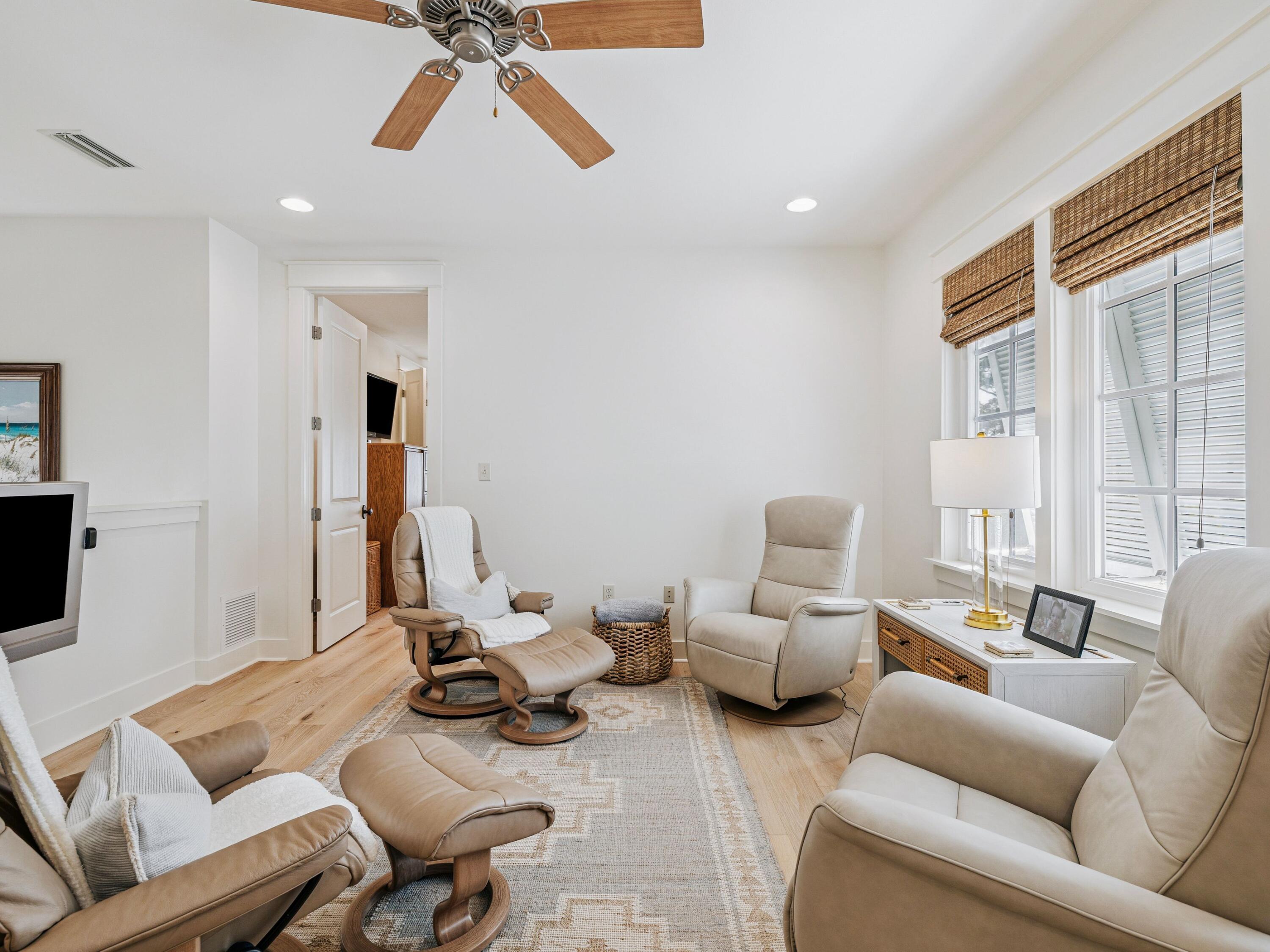 CARSON OAKS - Residential