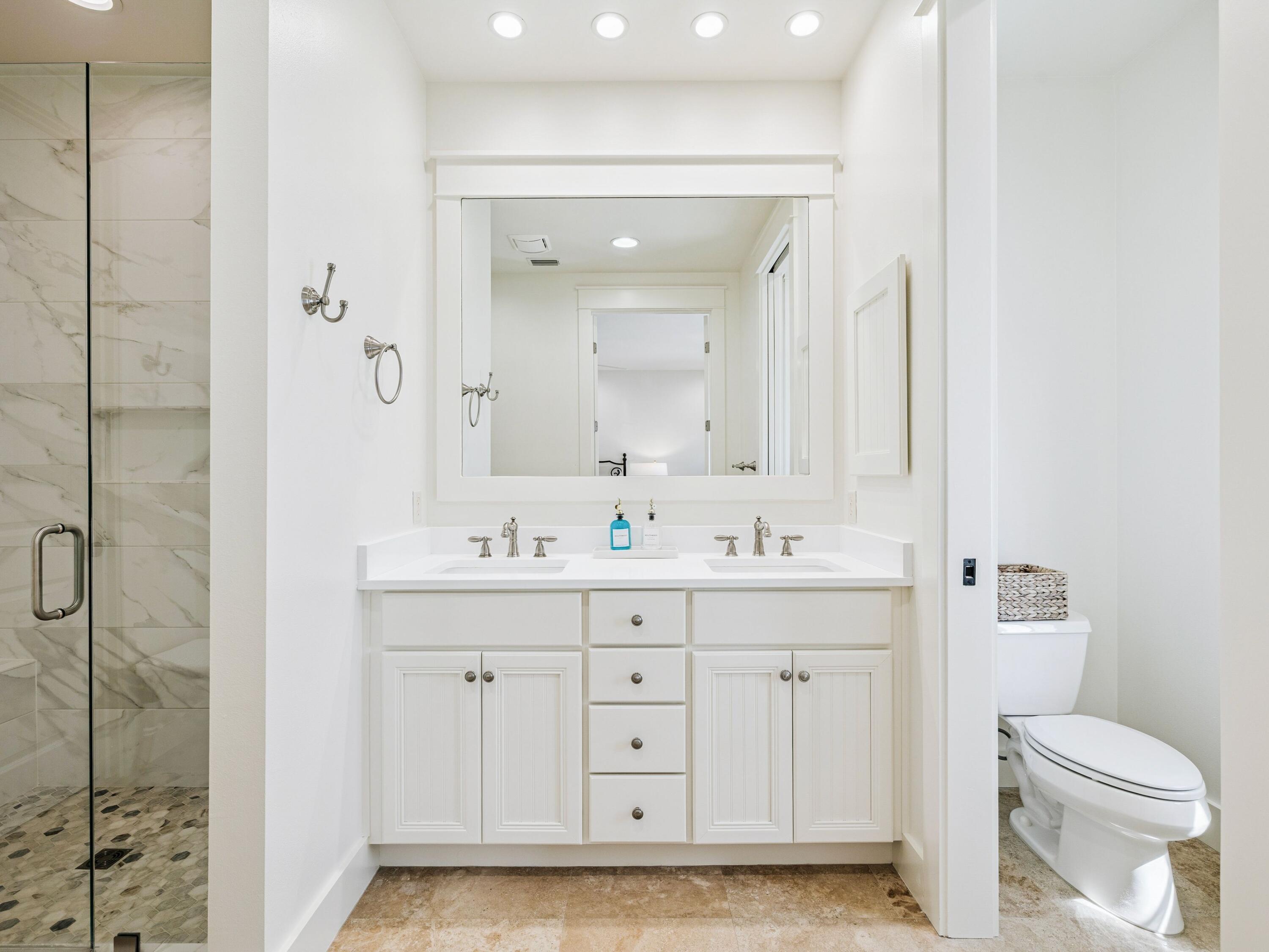 CARSON OAKS - Residential