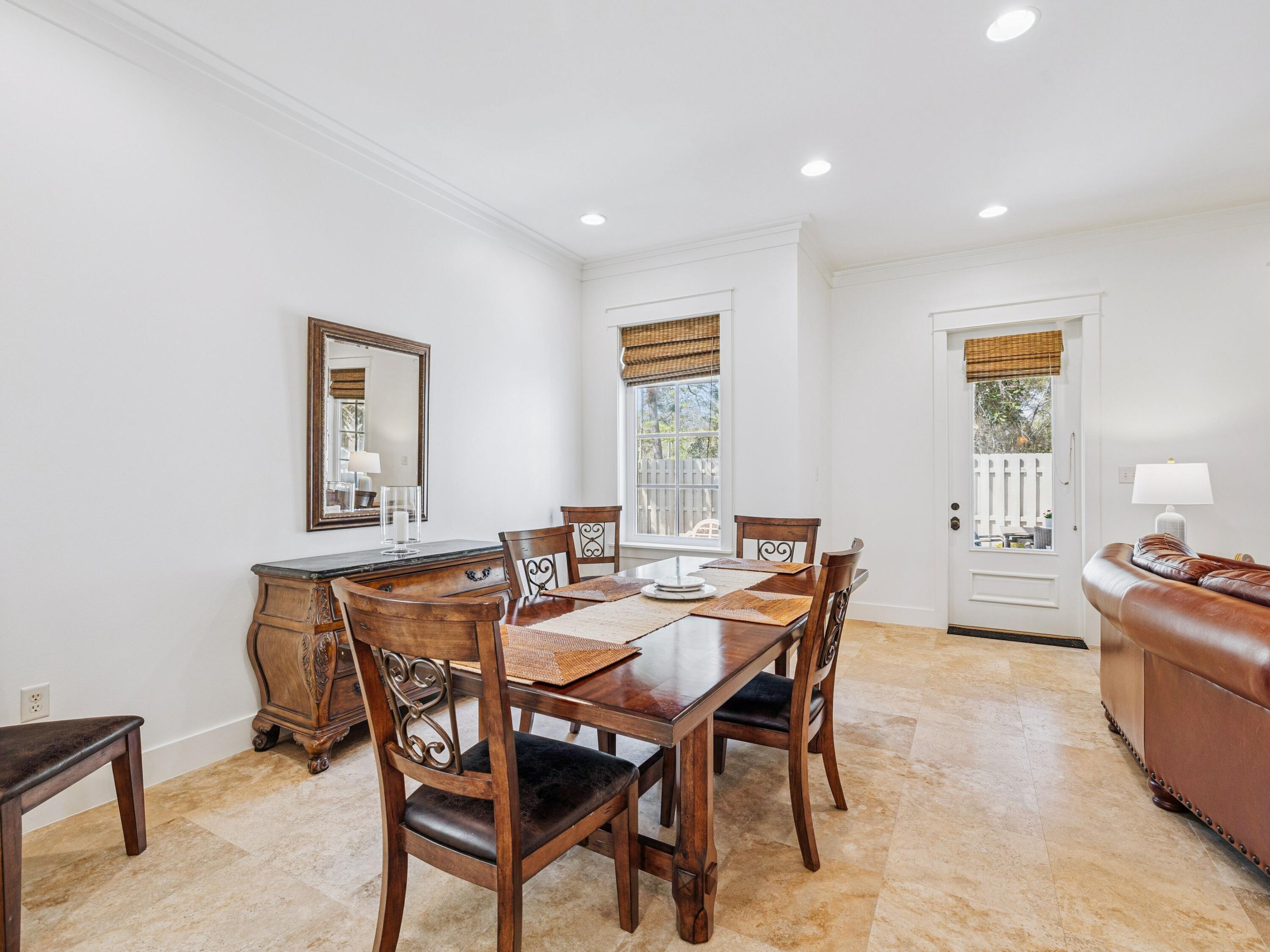 CARSON OAKS - Residential