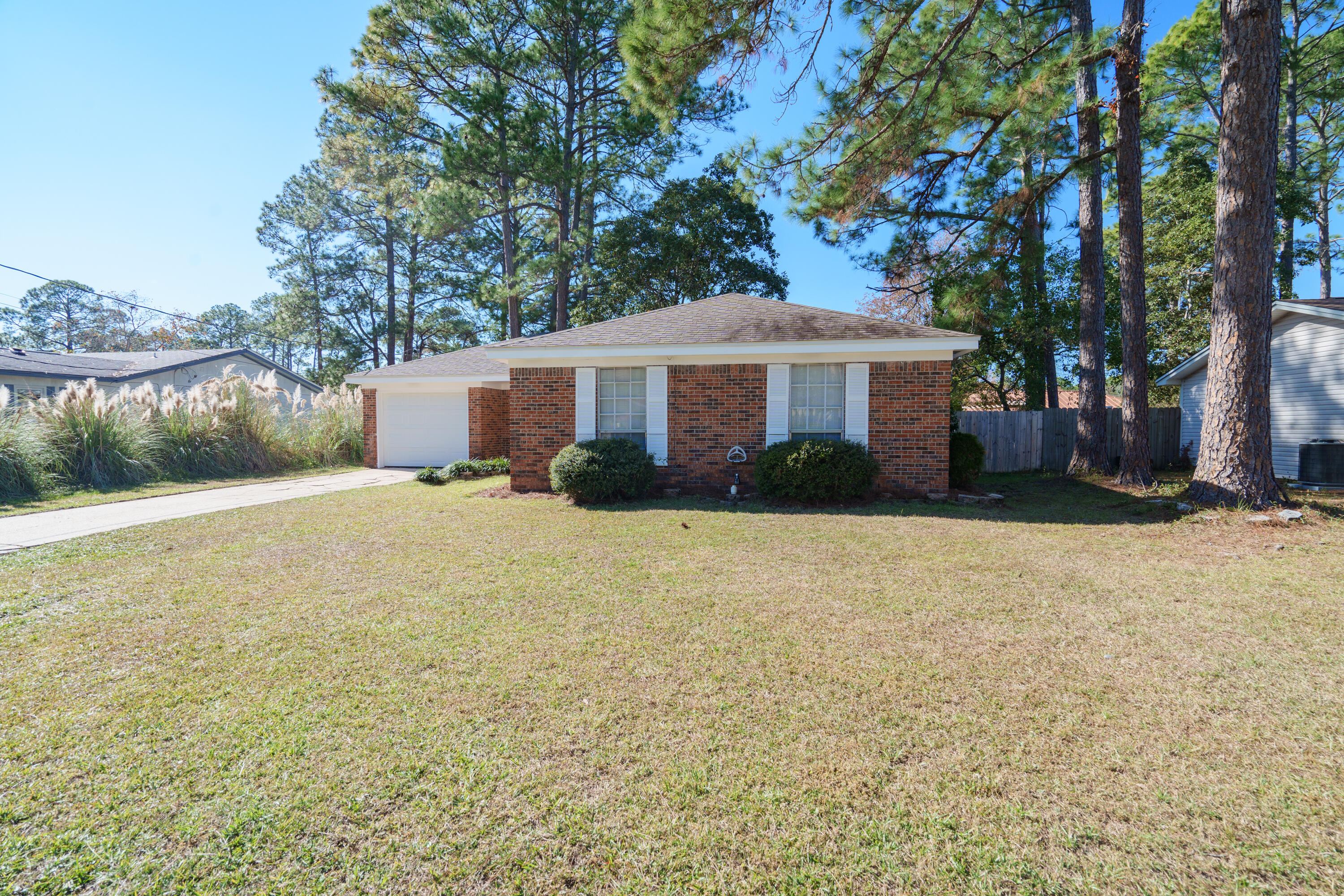 PINE MEADOWS - Residential