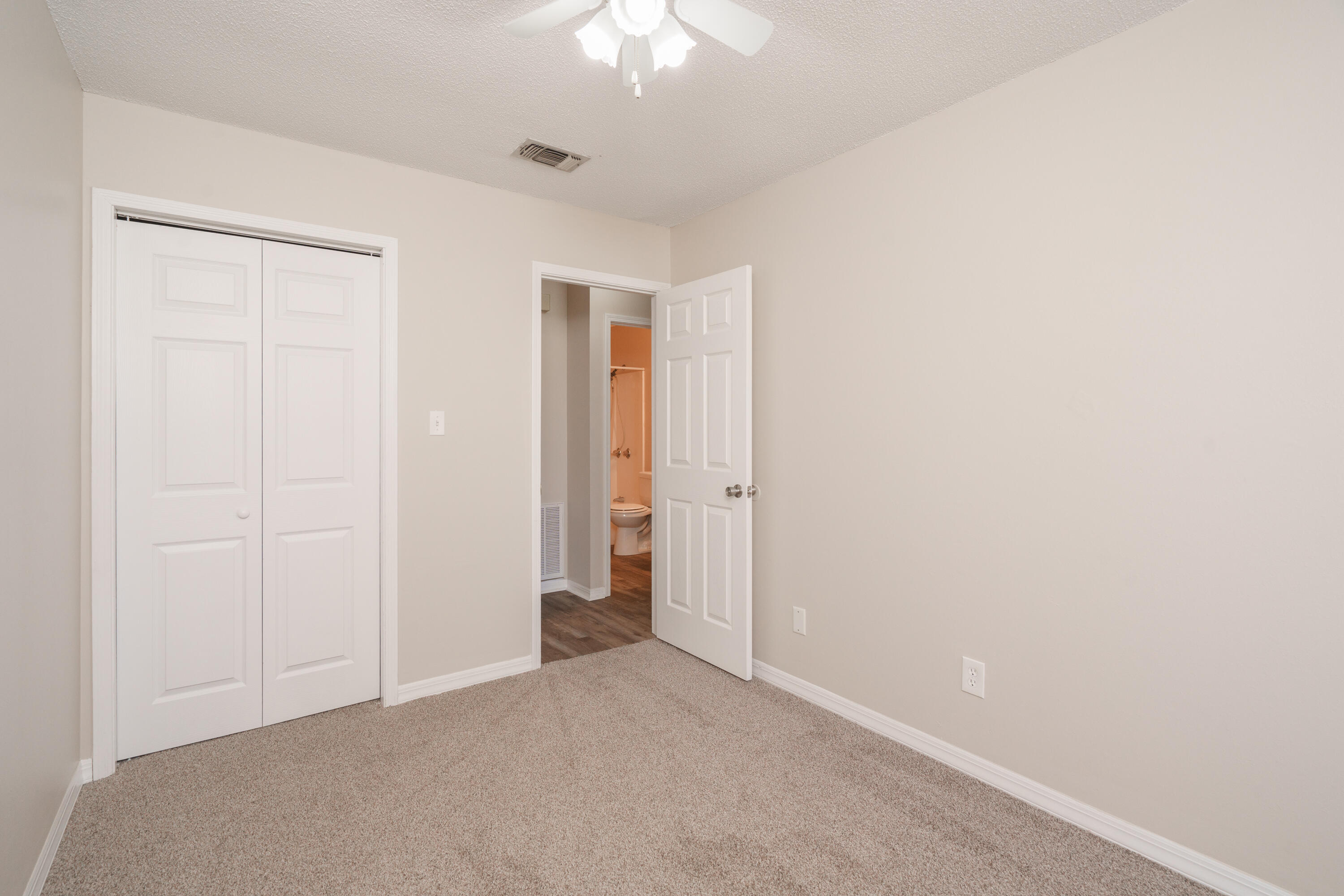 PINE MEADOWS - Residential