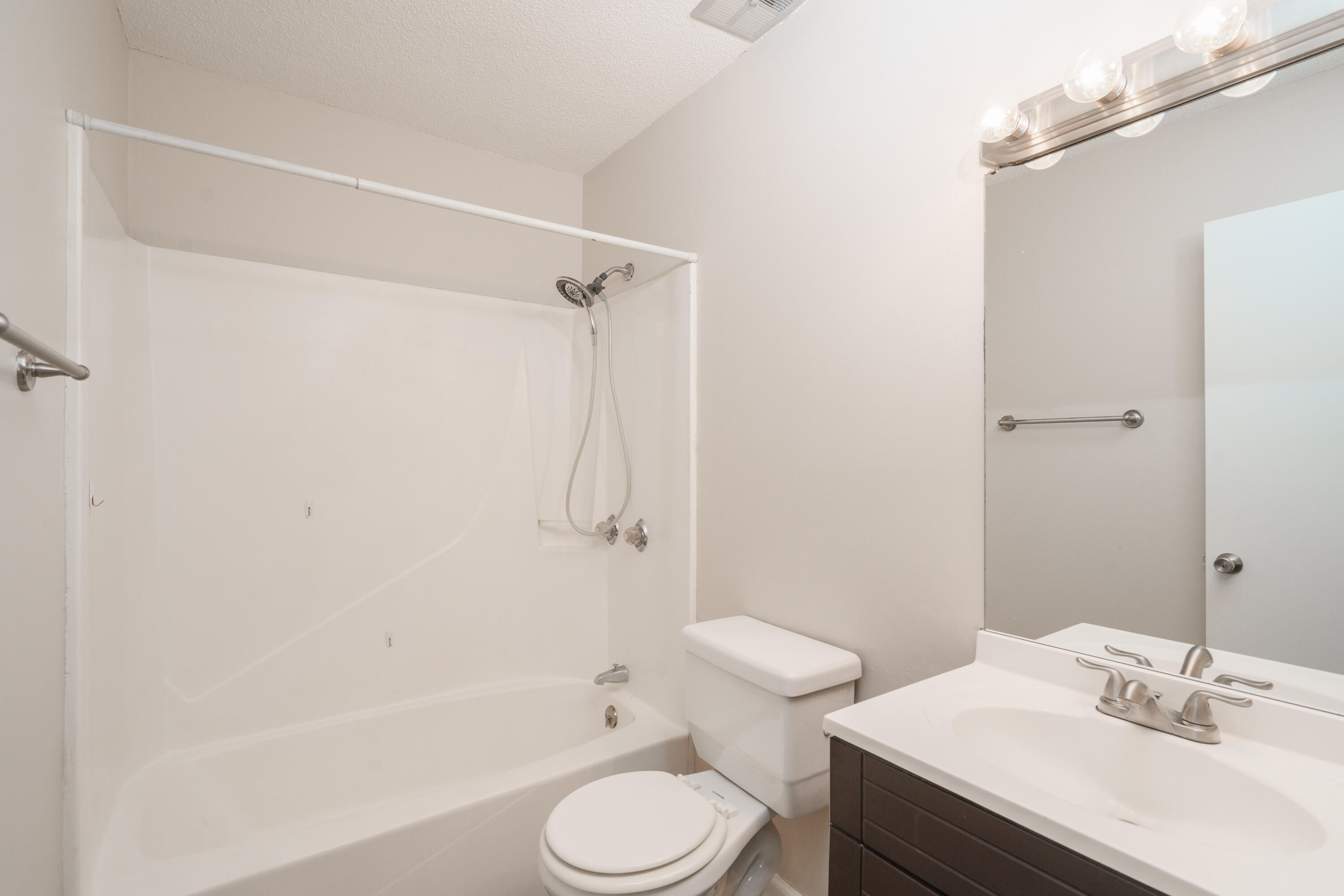 PINE MEADOWS - Residential